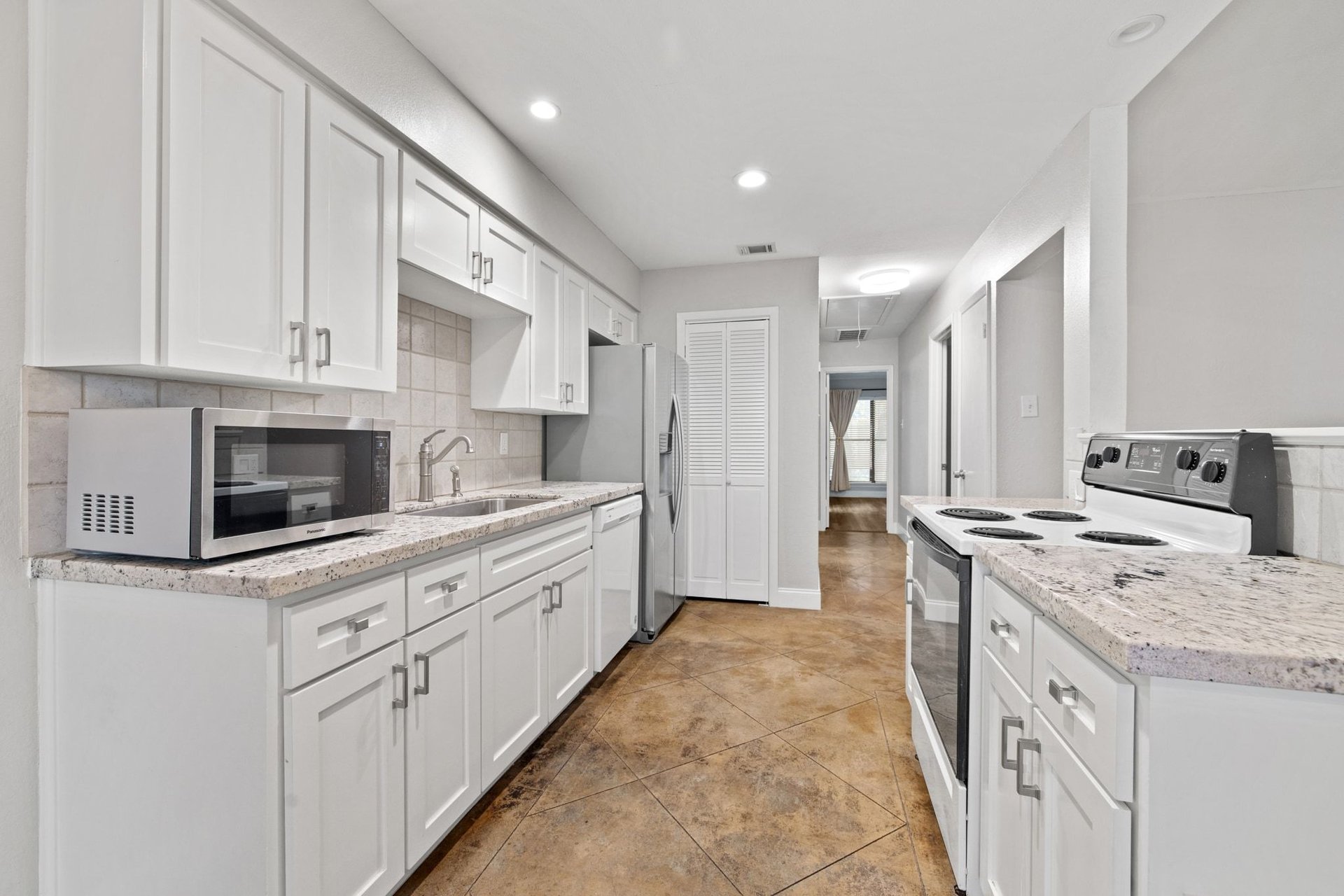 5107 Leralynn Street #201