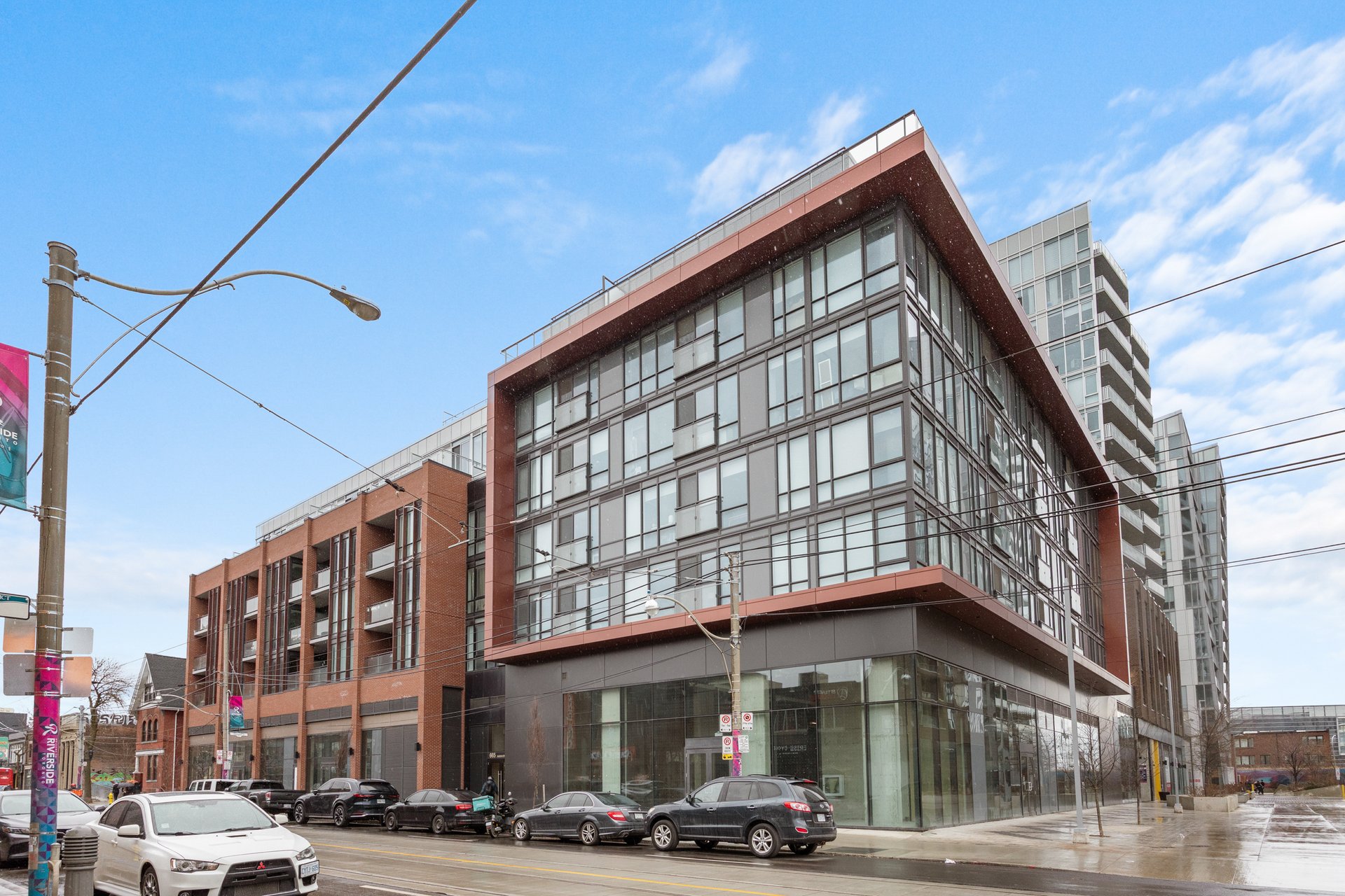 665 Queen Street East Suite 301