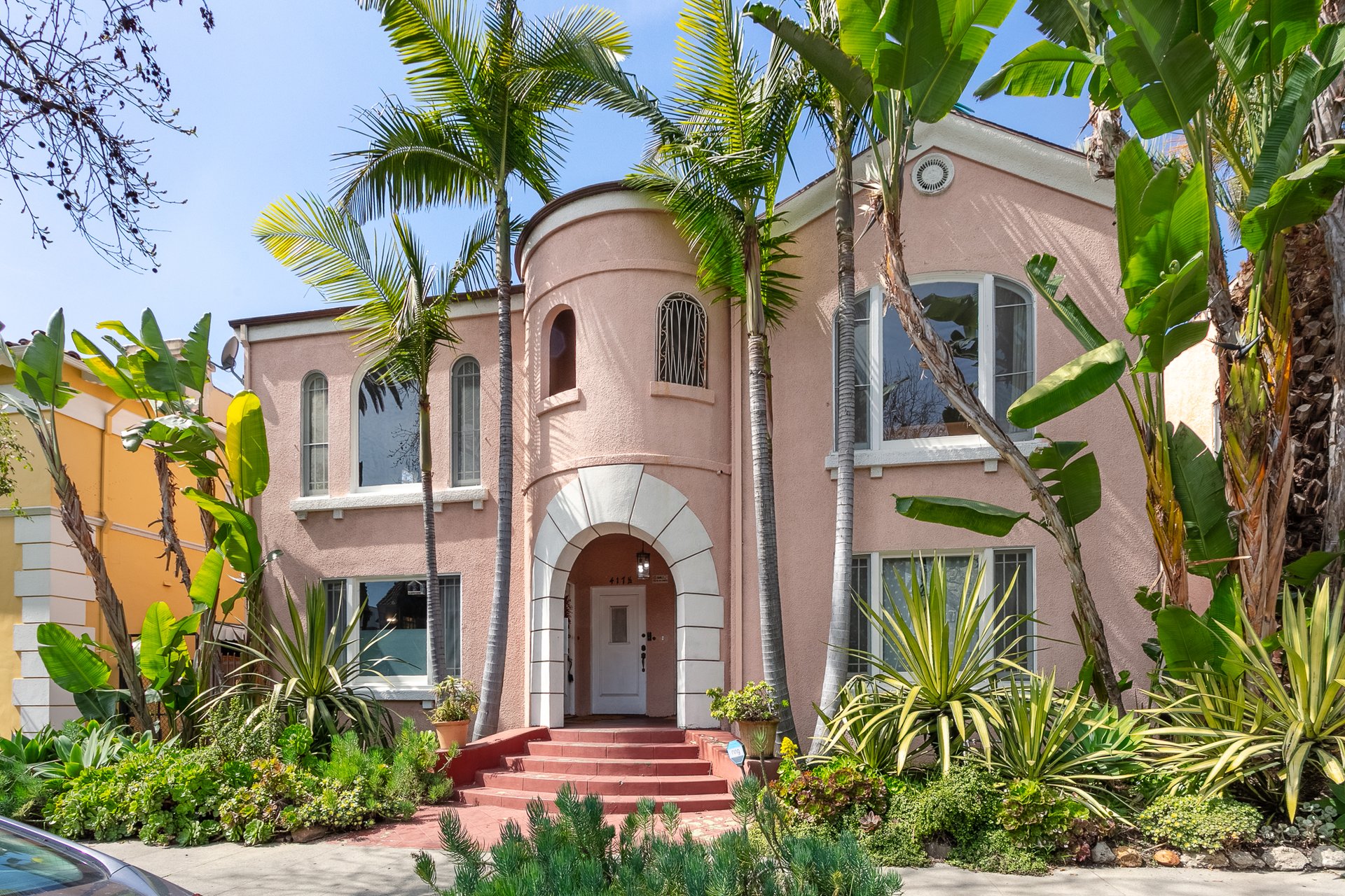 417 N Orange Grove