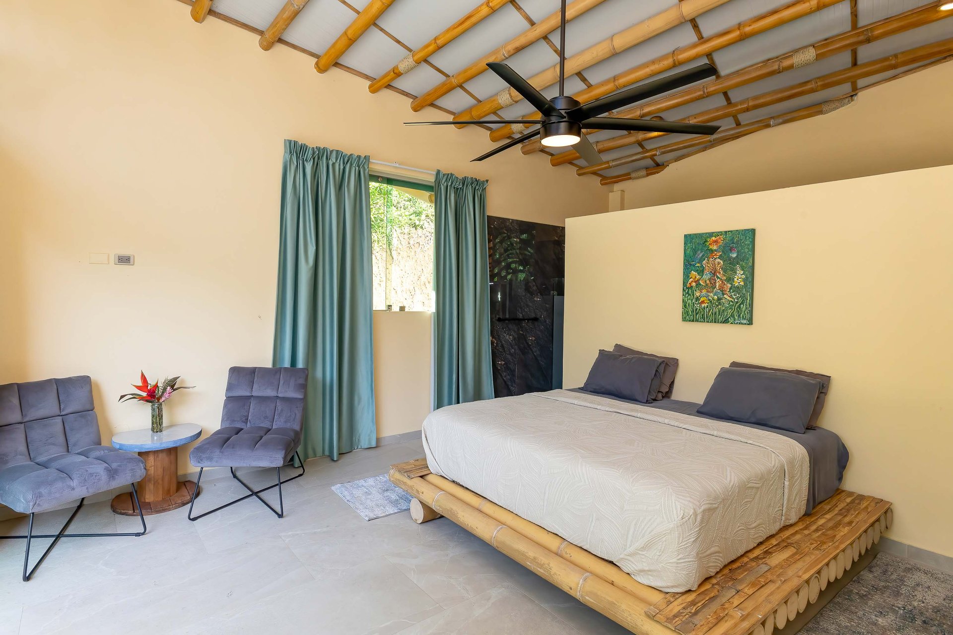 Villa Bamboo Luxury Jungle Retreat near the Marina
