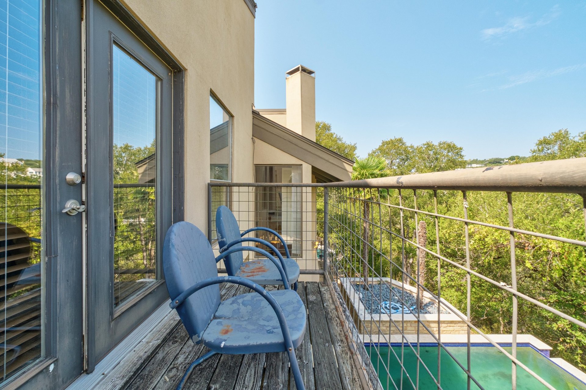 102 Canyon Circle West