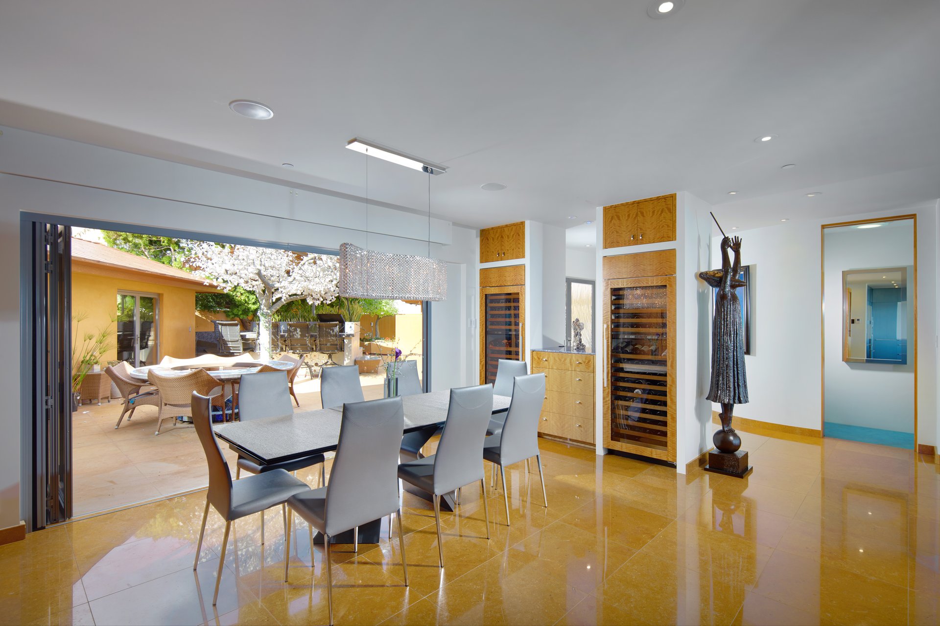 111 S La Senda Drive