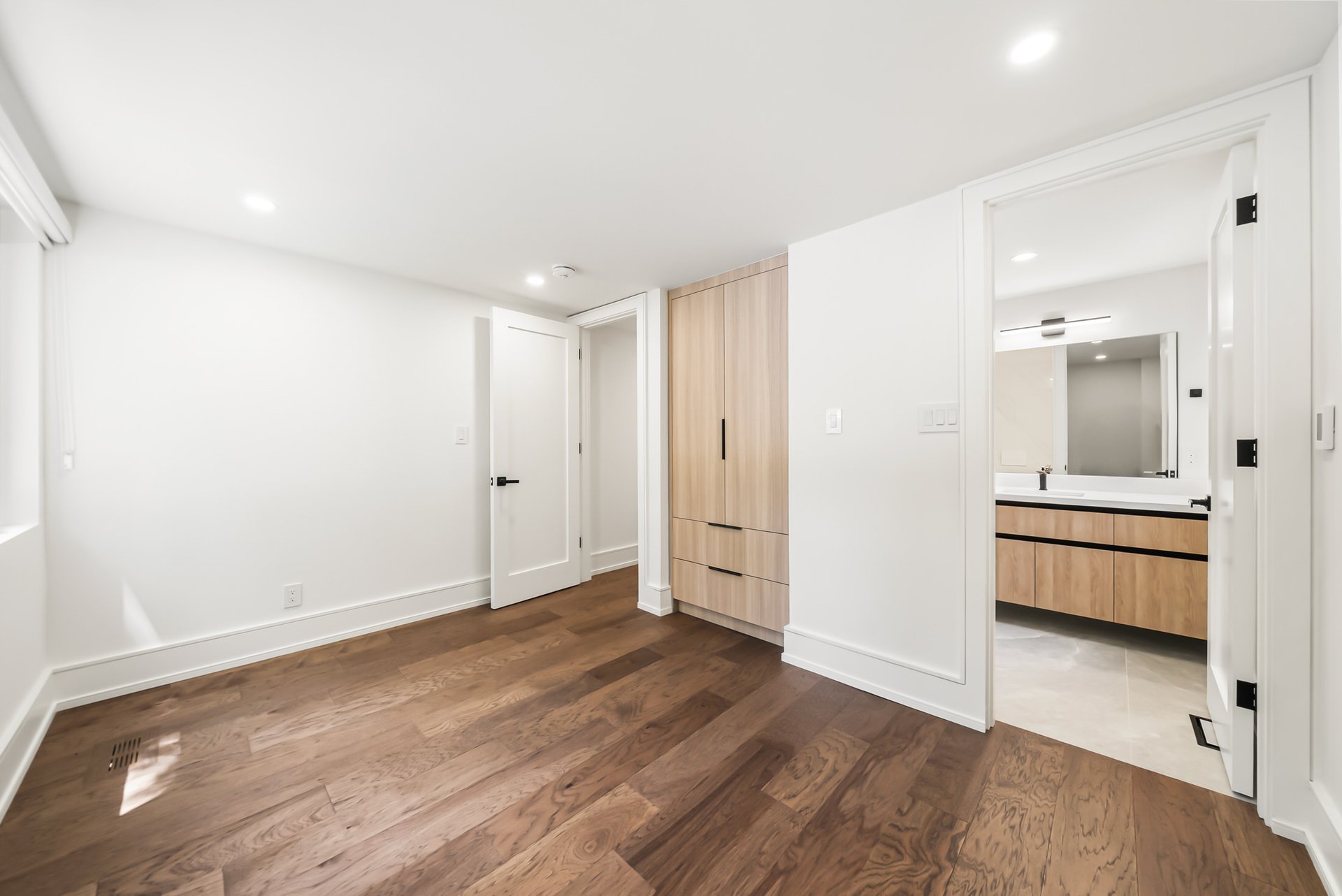 1495 Thetford Crt