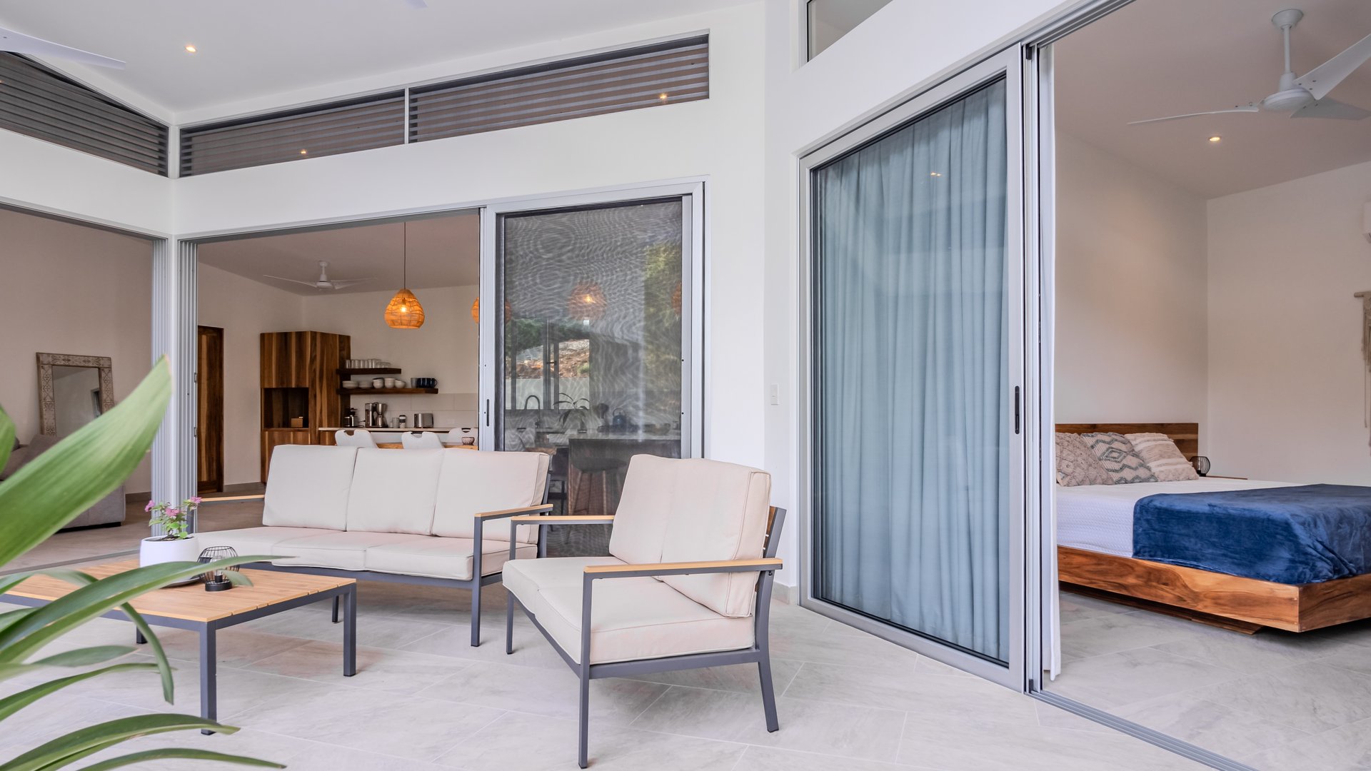 An Exclusive, Sunny Ridge-Top 4-Bed Designer House With Unforgettable Mountain & Jungle Views