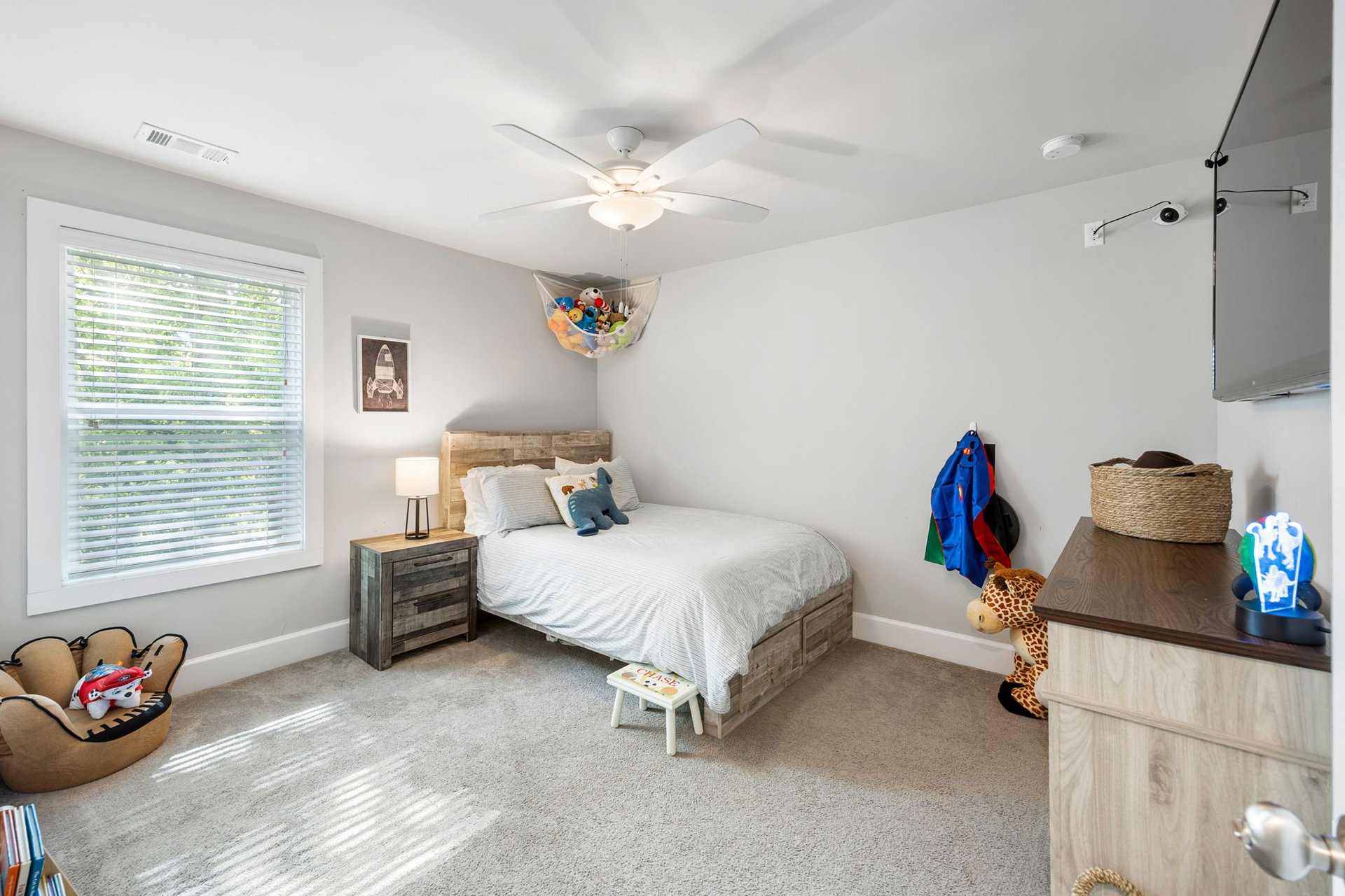 2136 Oak Knob Drive, Decatur, Georgia 30032