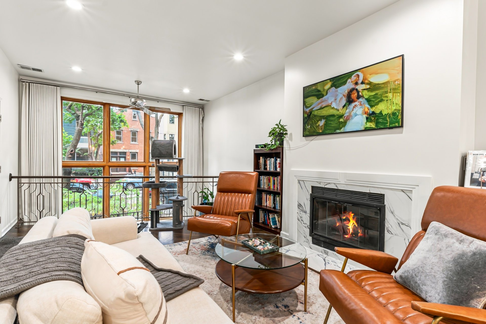 942 N Wolcott Ave #1