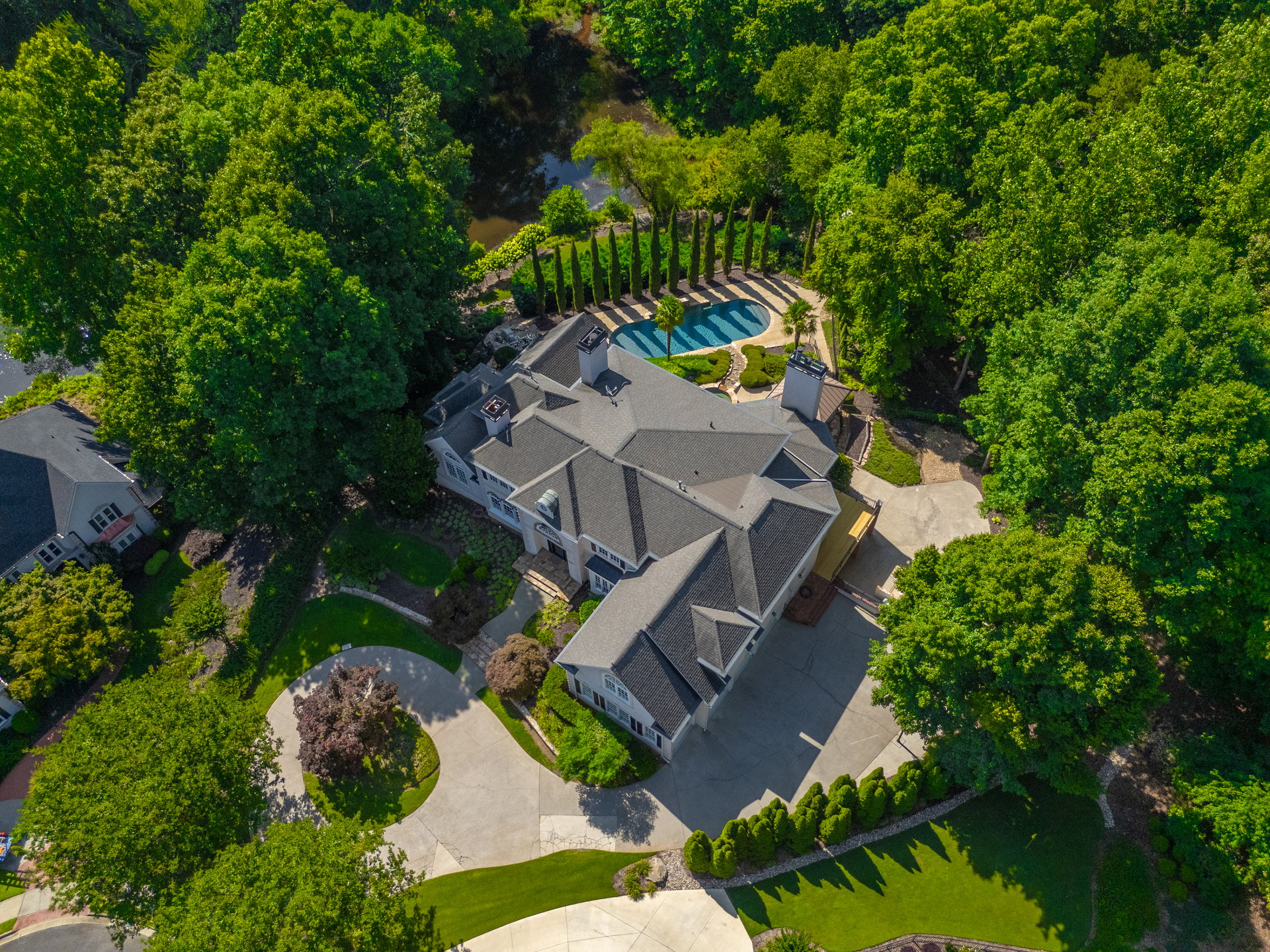 1055 Hedgerose Lane