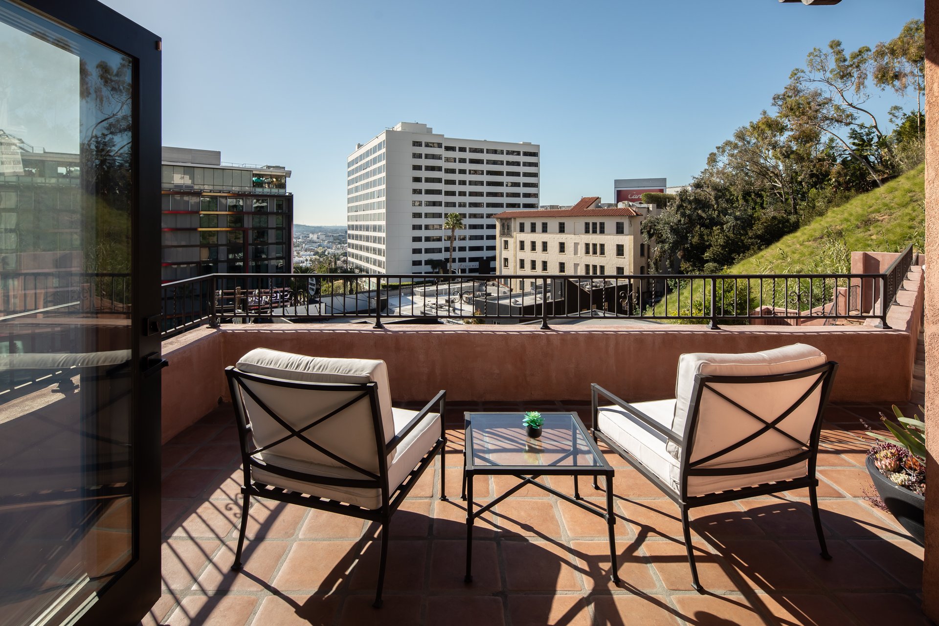 8425 W Sunset Blvd, West Hollywood