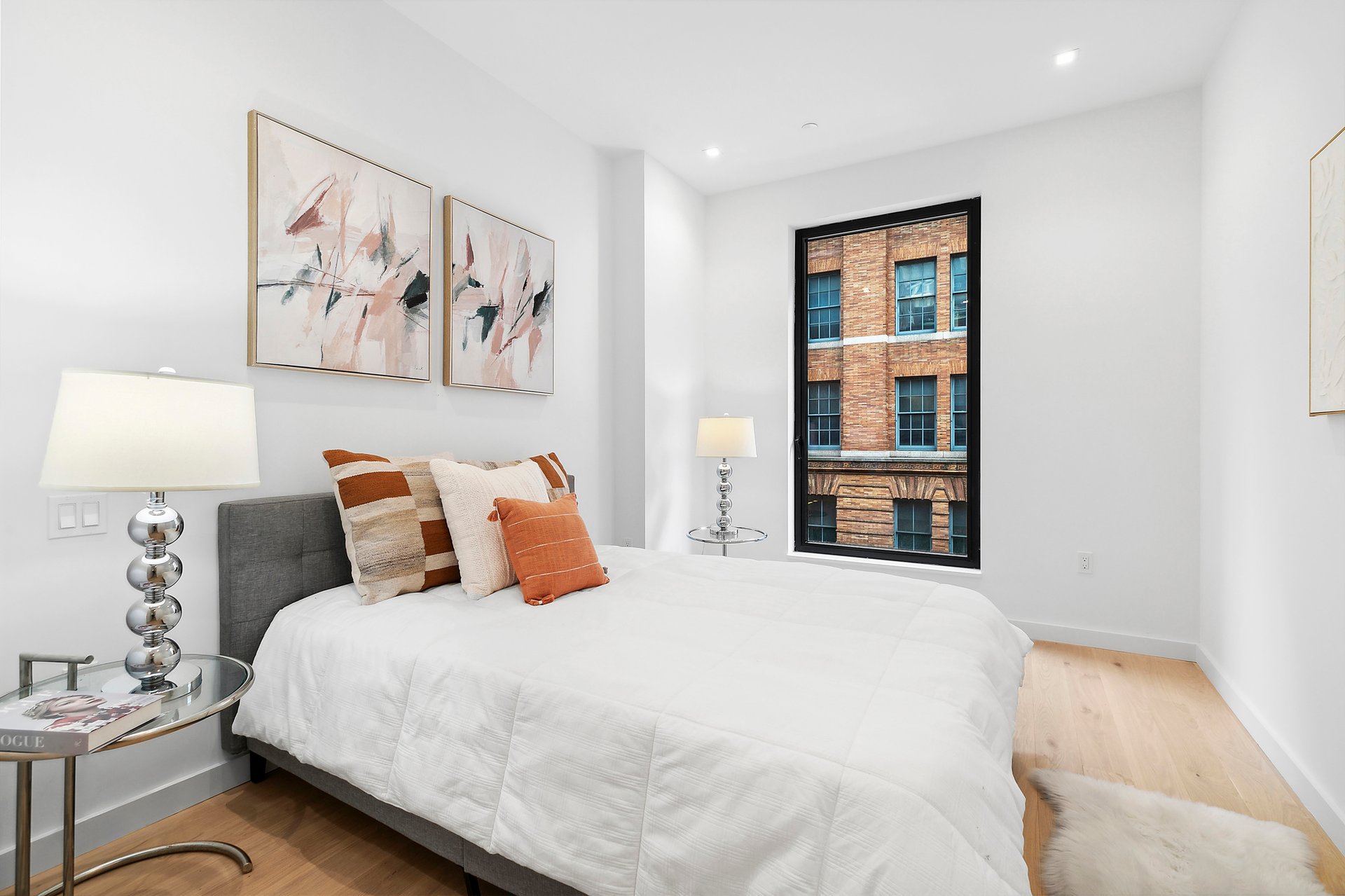 149 E 26th St #401