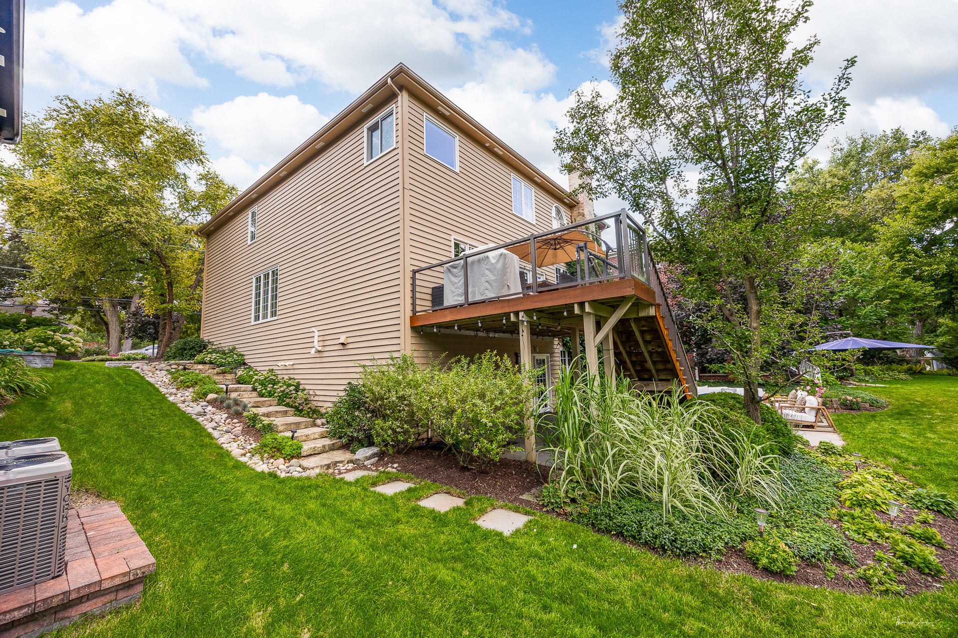1950 Elmore Ave, Downers Grove