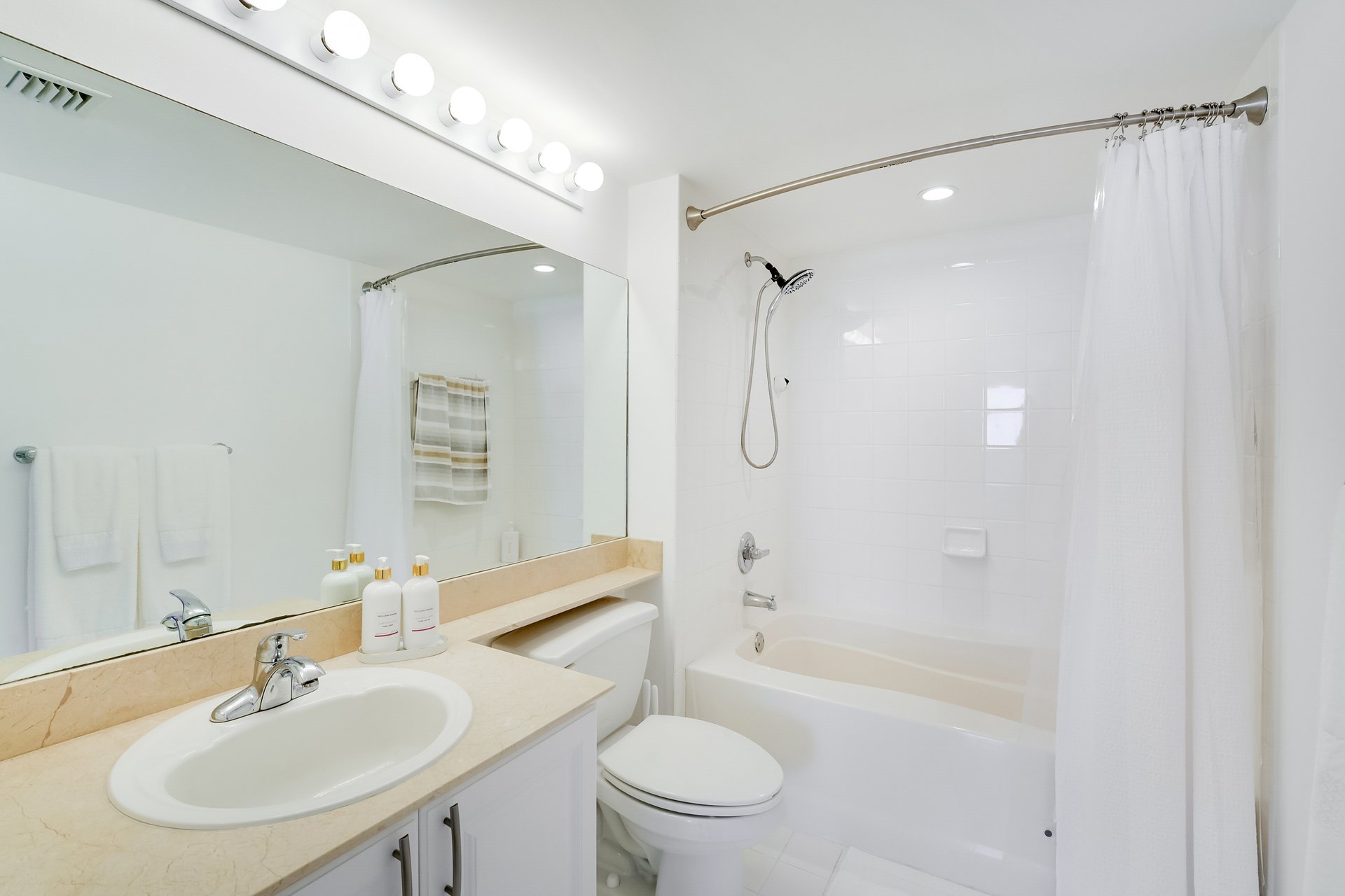 Yacht Club at Portofino Condo for Sale | Unit 1209 | South of Fifth