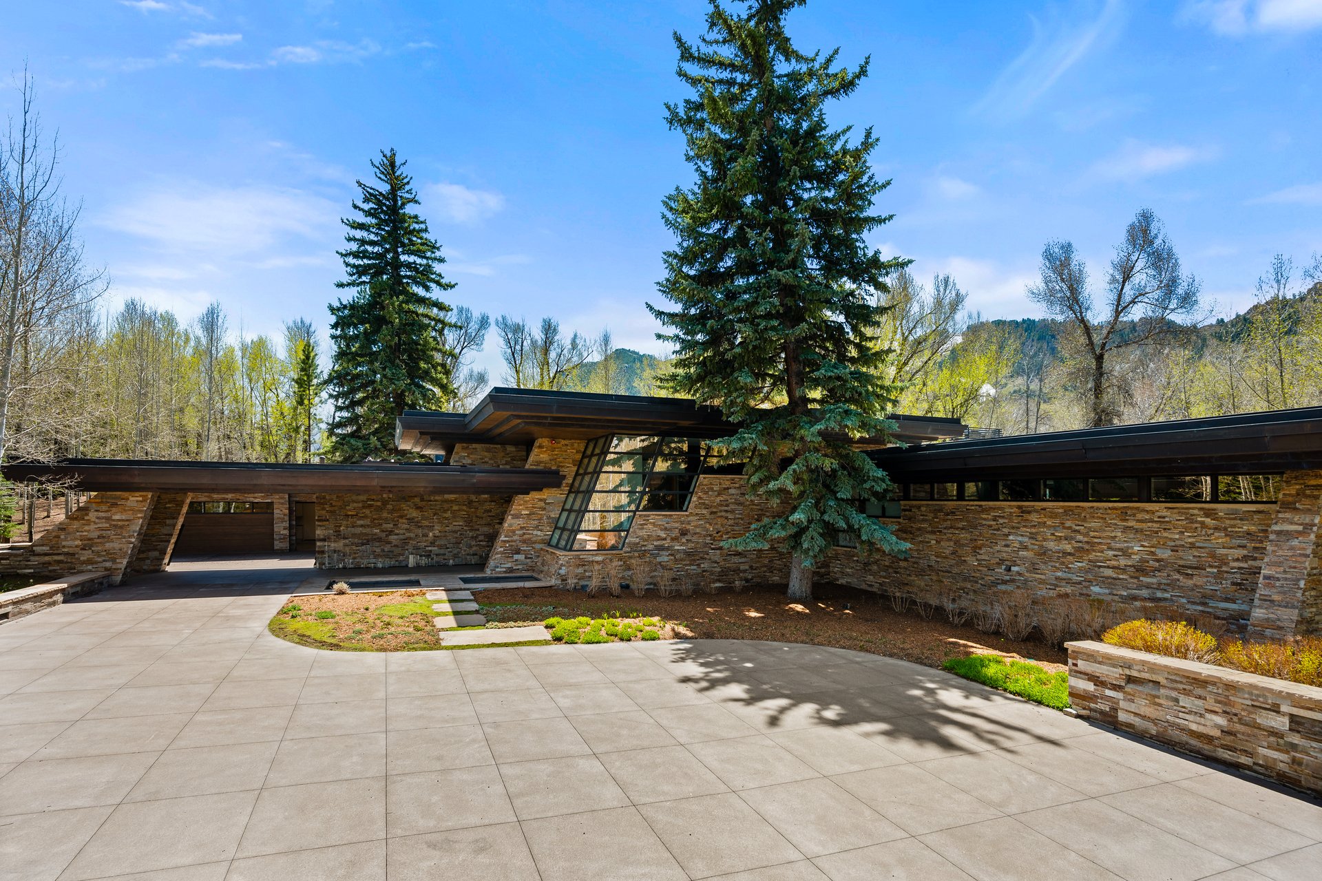 17 Shady Lane 
