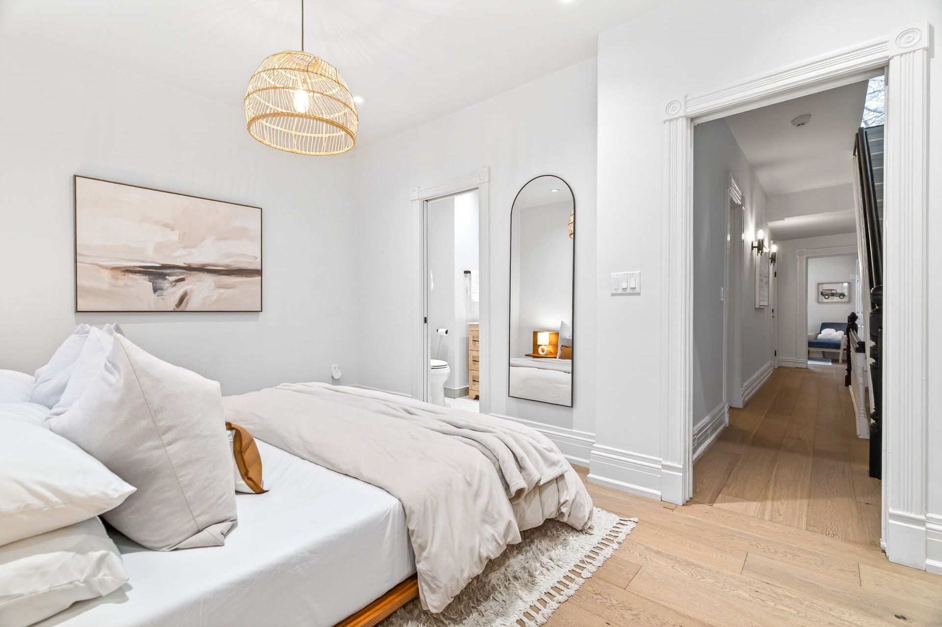 SOLD: Standout Residence In Coveted Summerhill