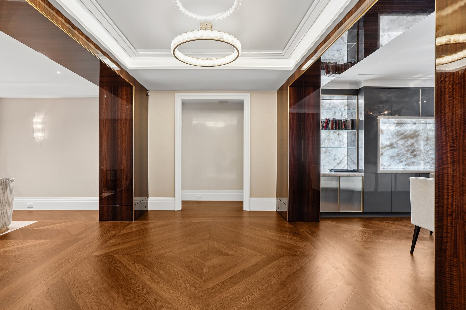 923 5th Avenue, Unit 4A