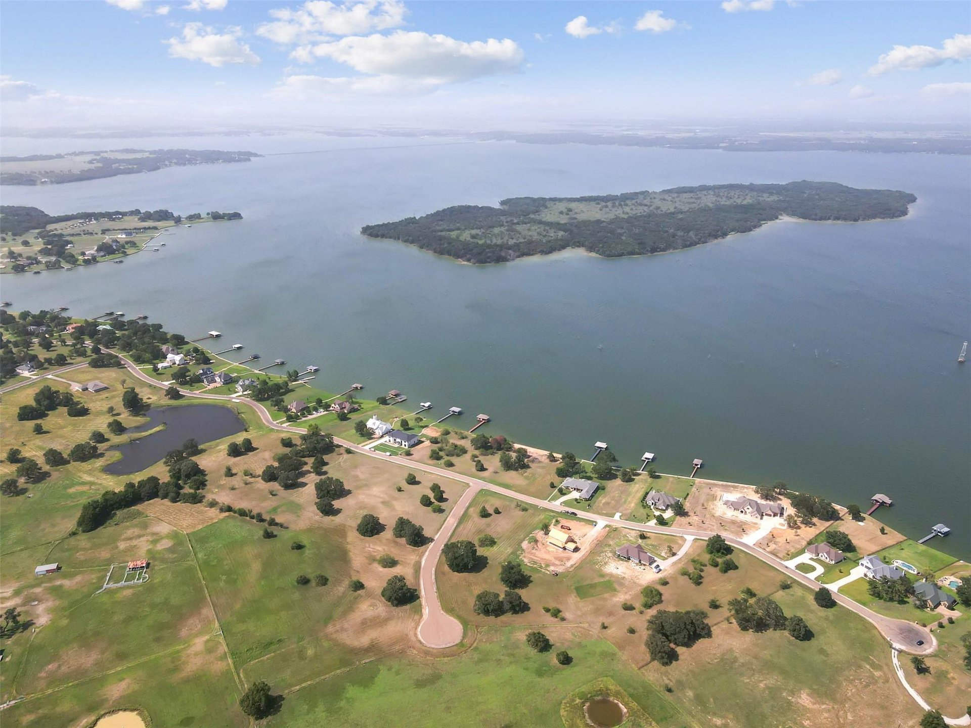 Luxury Lakefront Living