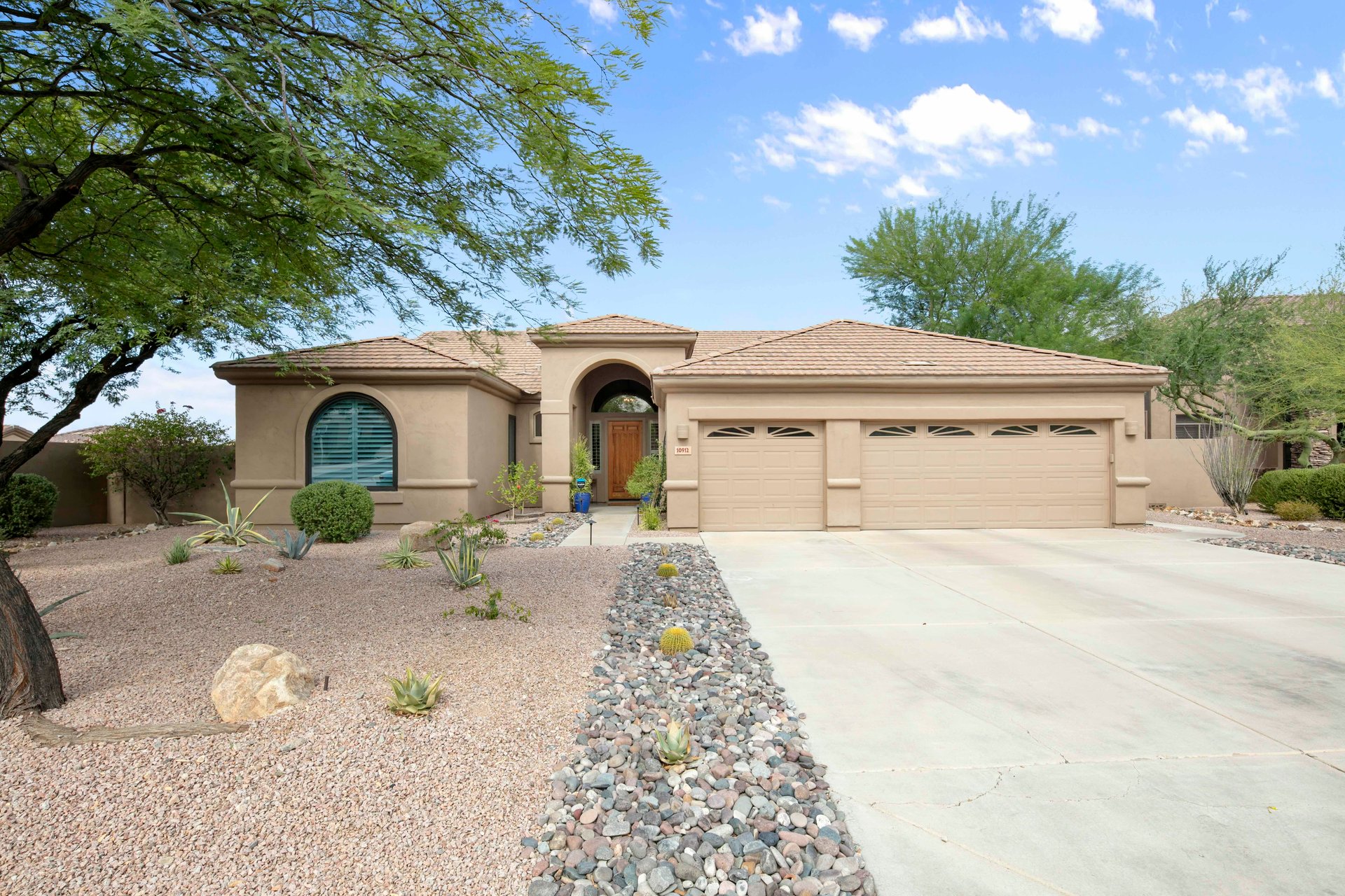 10912 E Butherus Drive