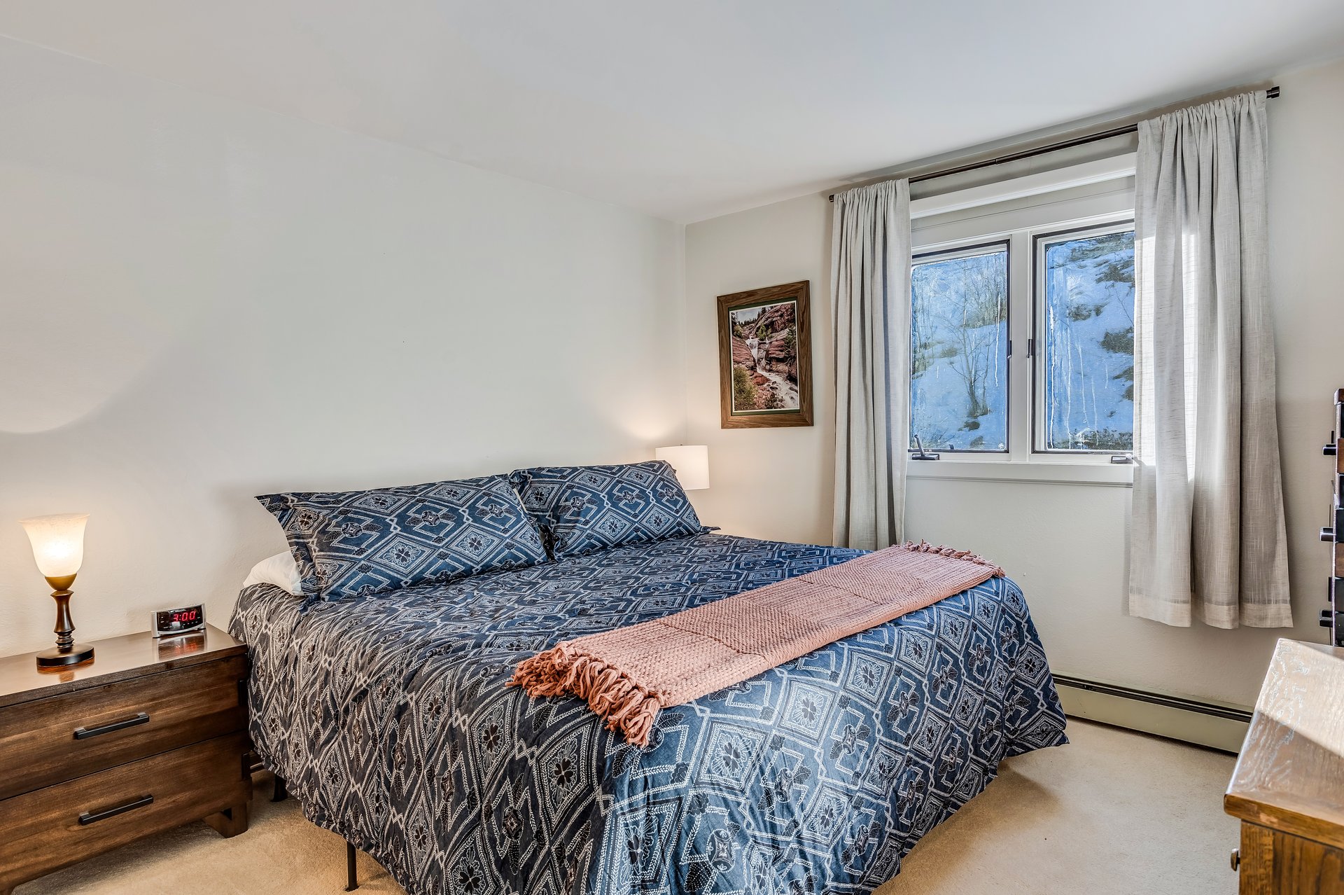 Modern Elegance Meets Mountain Comfort