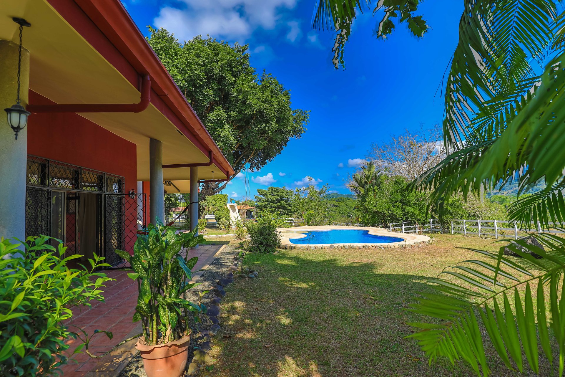 Hacienda-Style Retreat For Sale in Naranjito