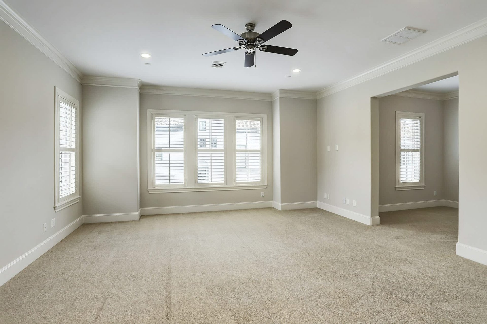 901 Queen Annes Rd