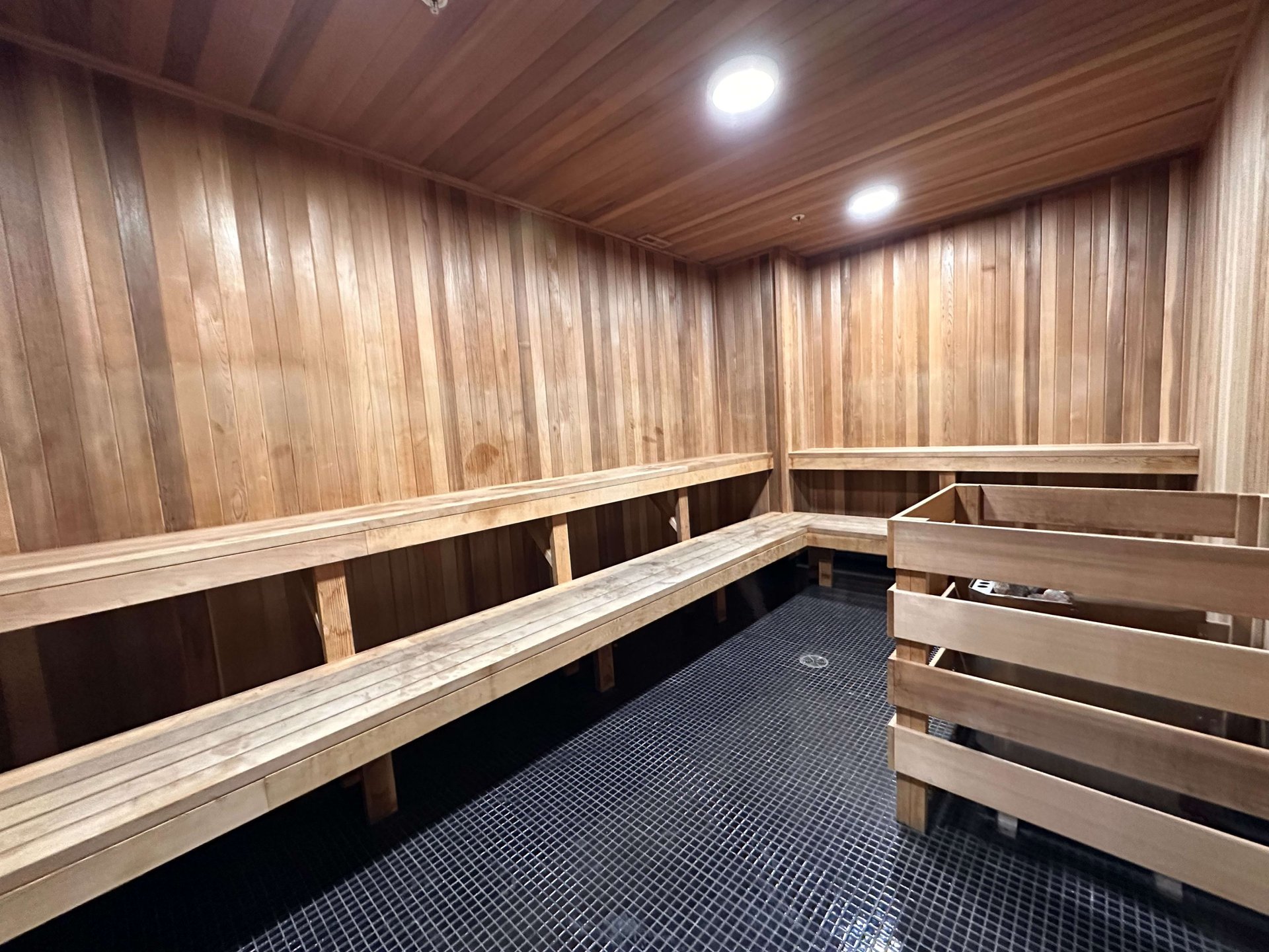 251 Manitoba St Unit: 517