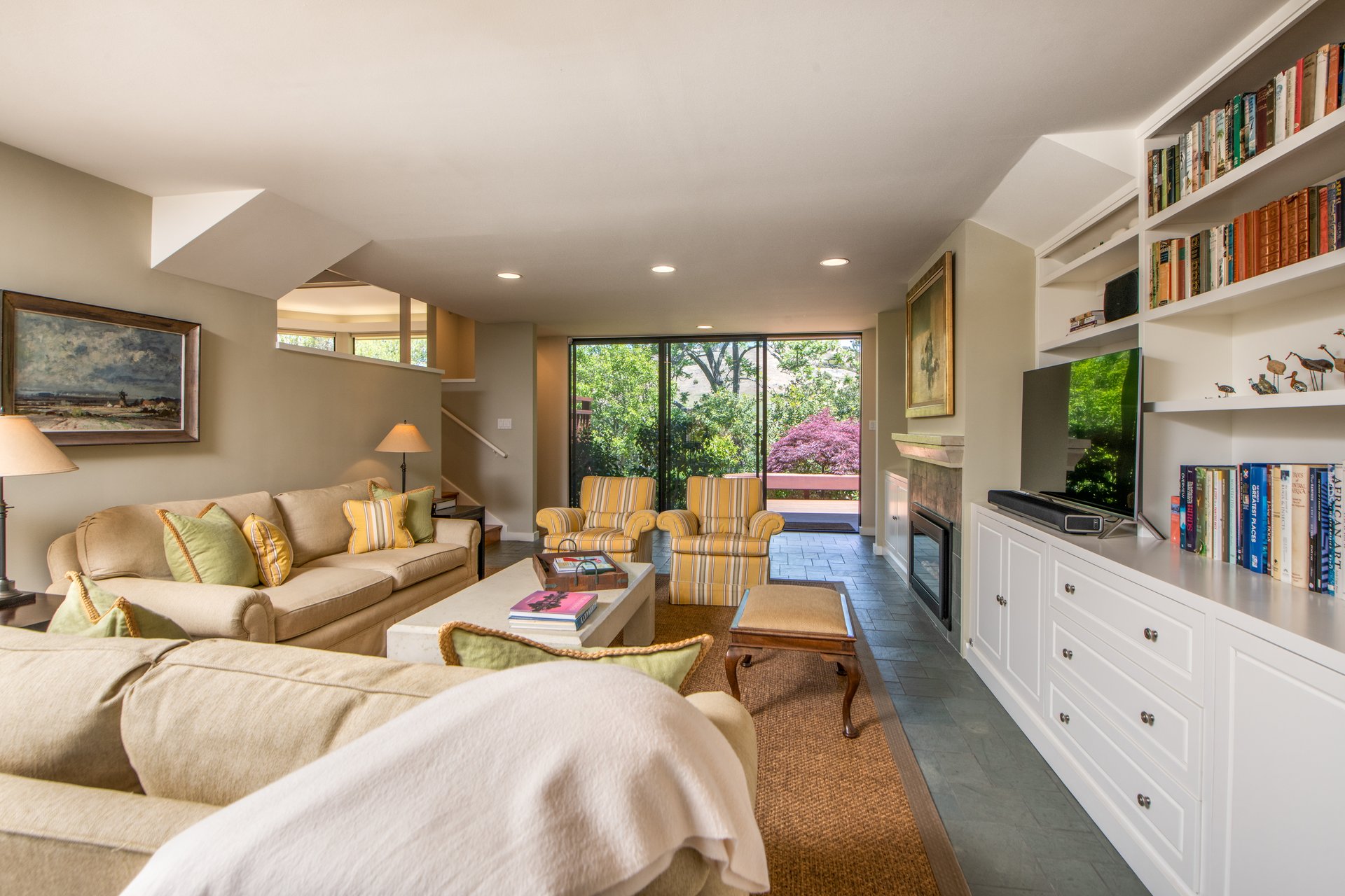 7 Burrell Ct