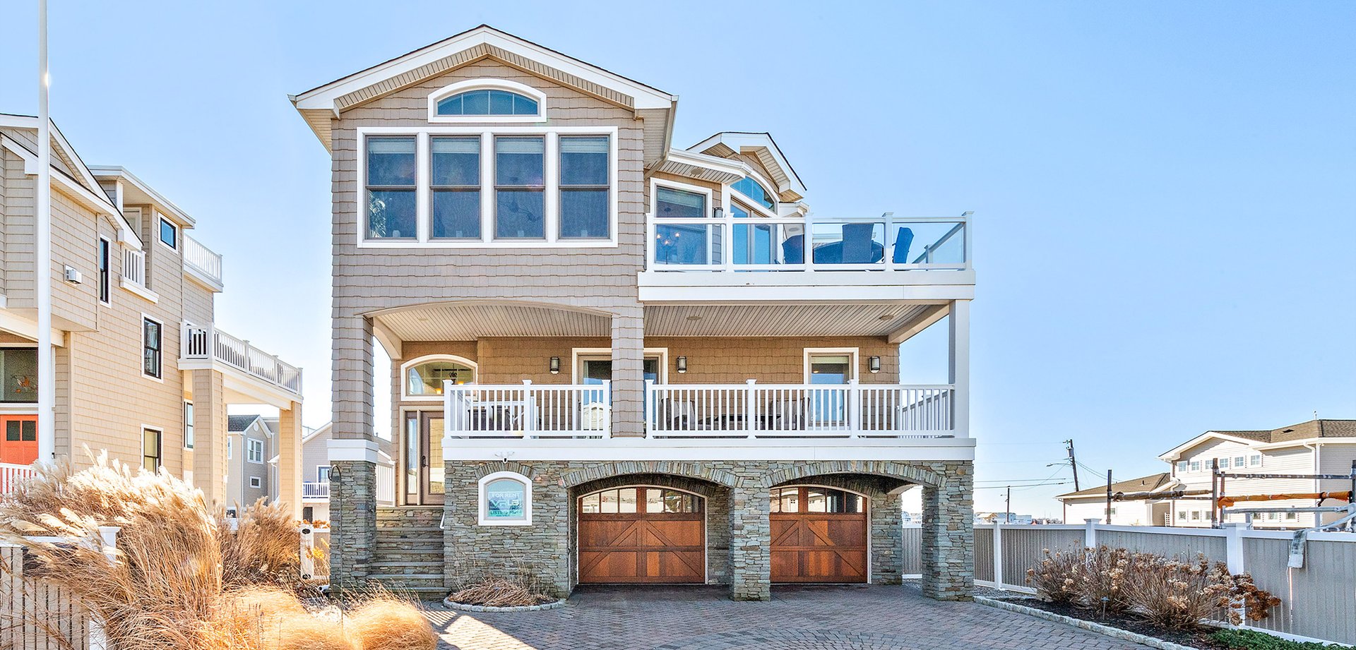 386 N 10th, Surf City