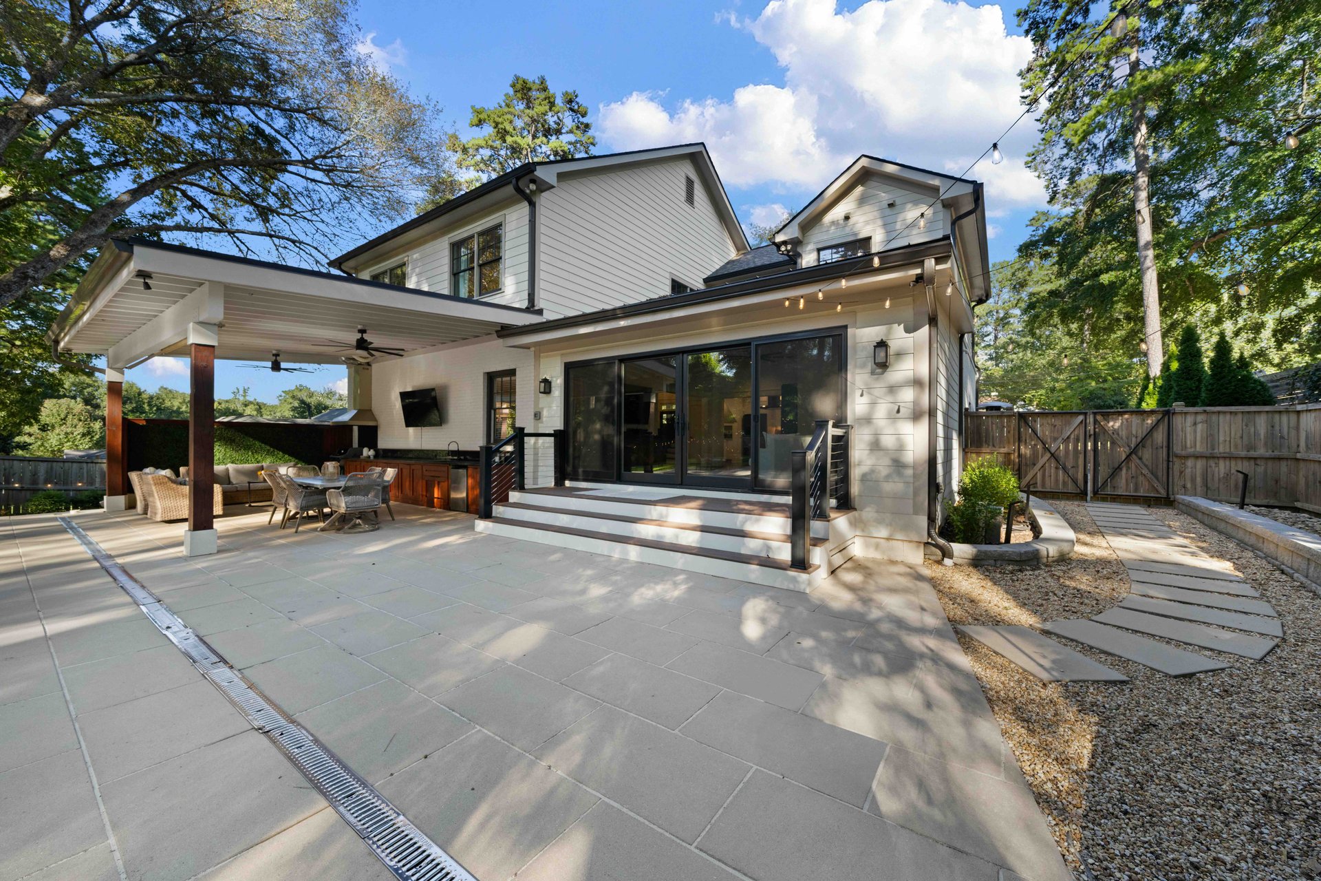 466 Bridlewood Circle