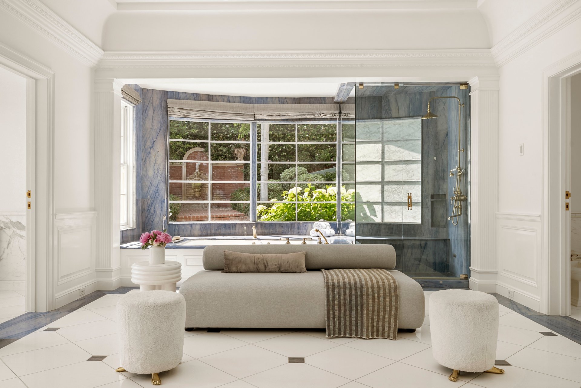 1001 N Crescent Dr, Beverly Hills 