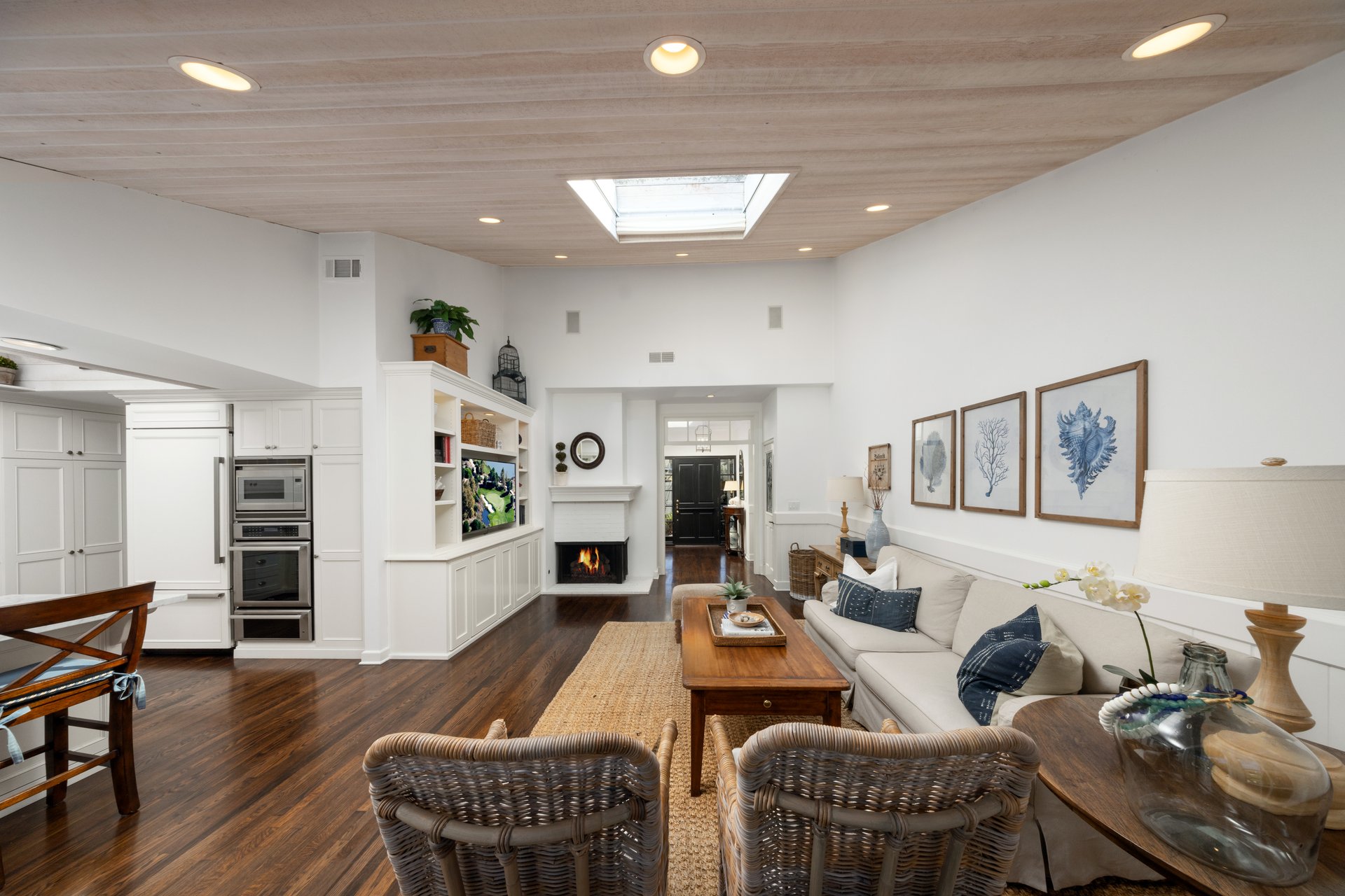  877 Sandcastle Drive