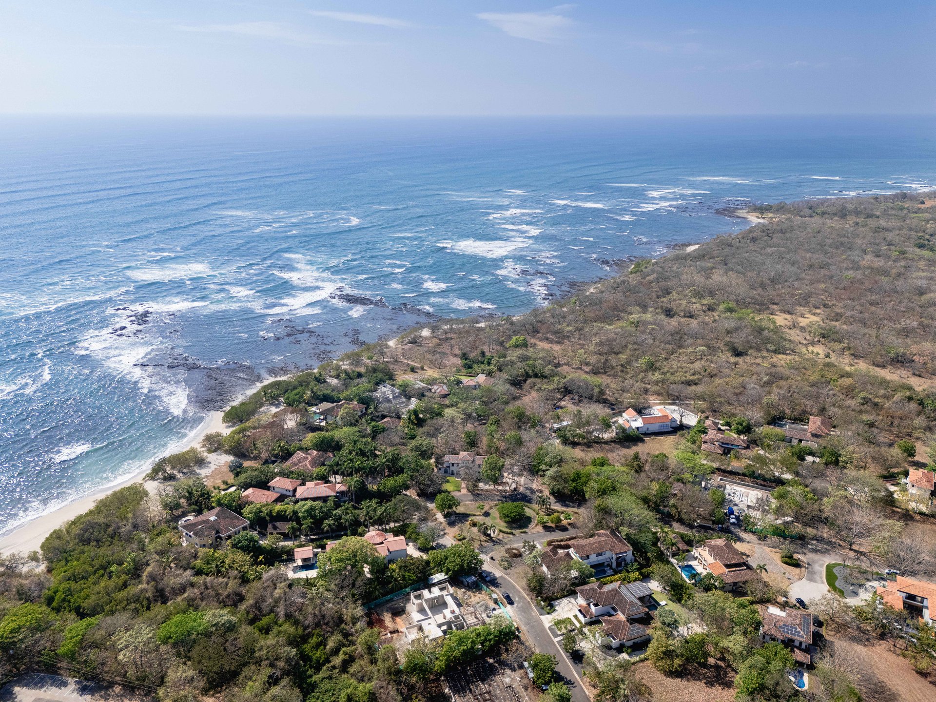Casa Las Mareas | 4-Bedroom Beachfront Villa with Pool in Las Golondrinas, Hacienda Pinilla
