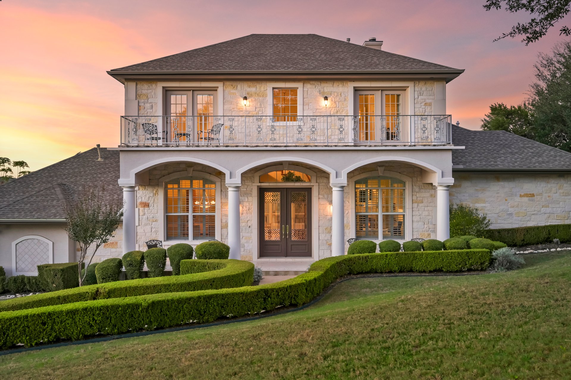 3322 Far View Drive