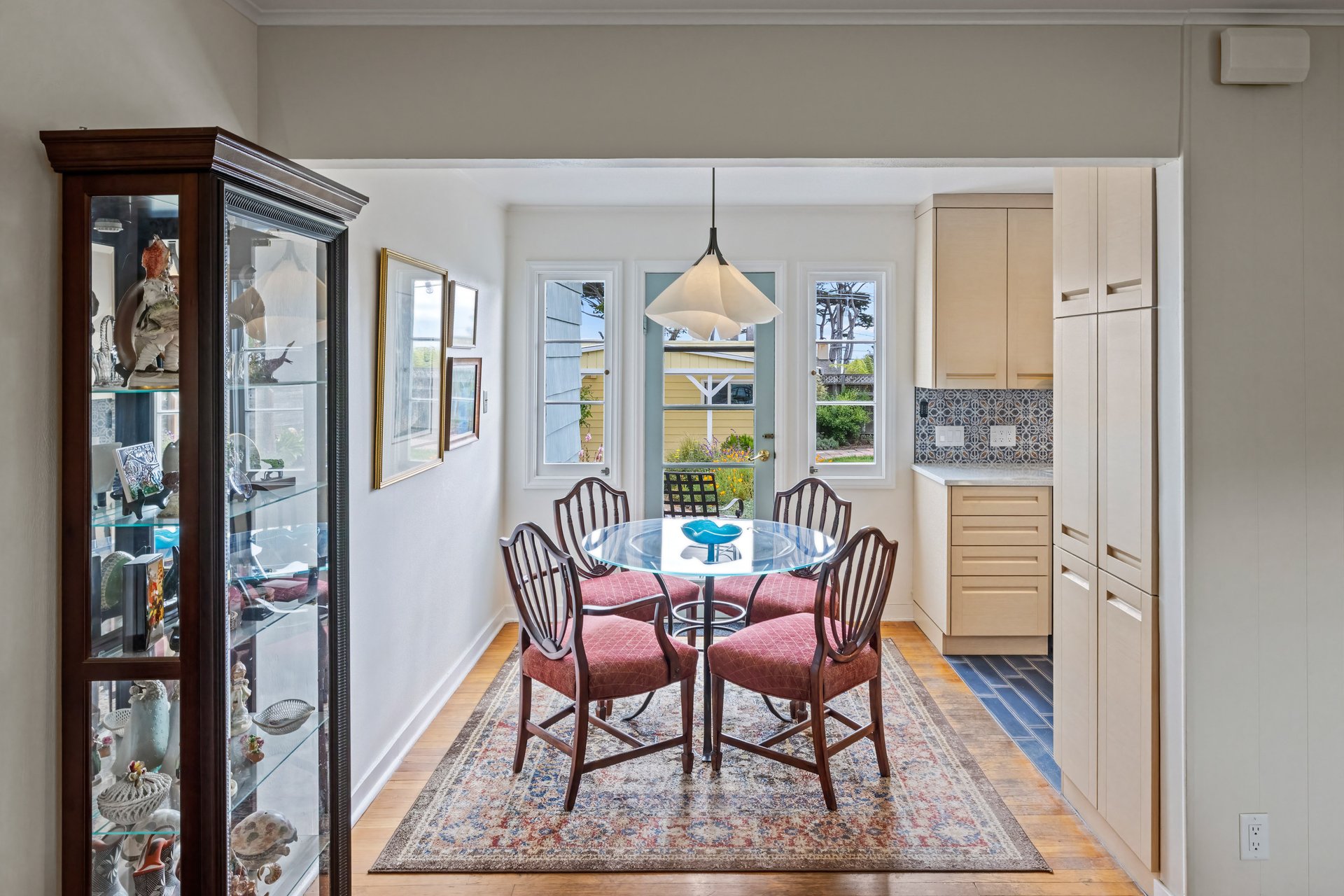 Charming Pacific Grove Cottage