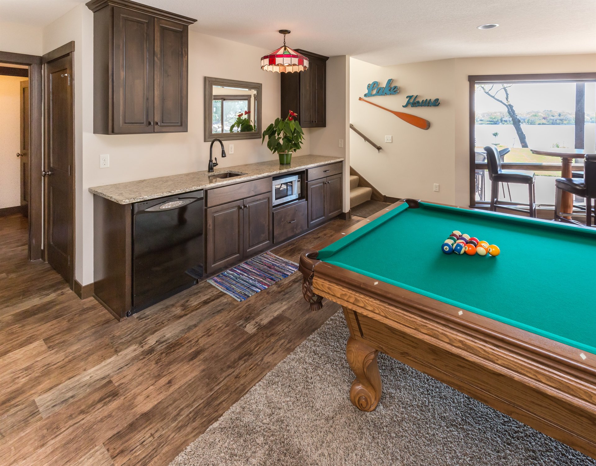 Beautiful Custom Home on Lake Johanna