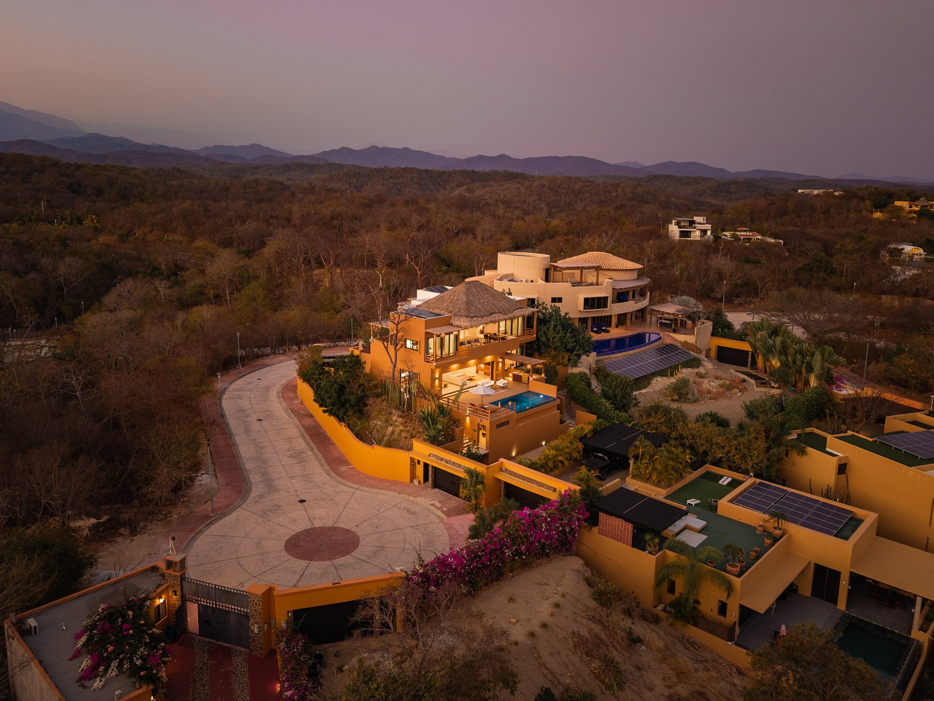 5 Bedroom, Single Family Home, La Cañada Casa A 