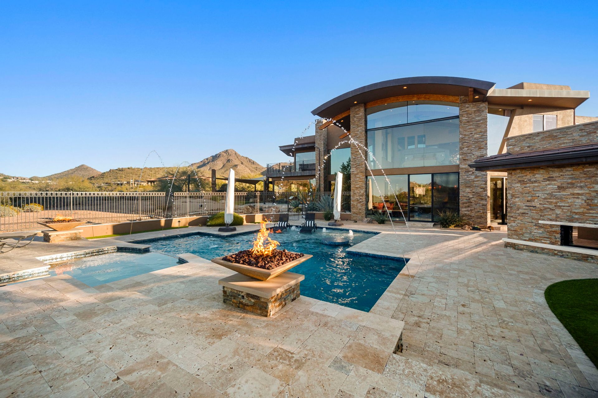 10570 E Pinnacle Peak Road