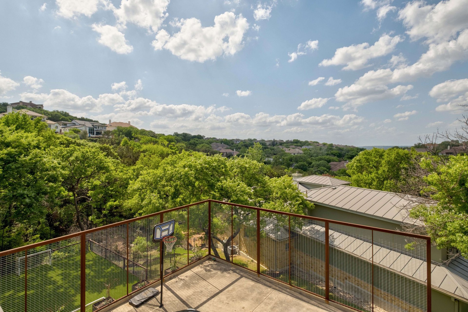 5613 Clarion Cove