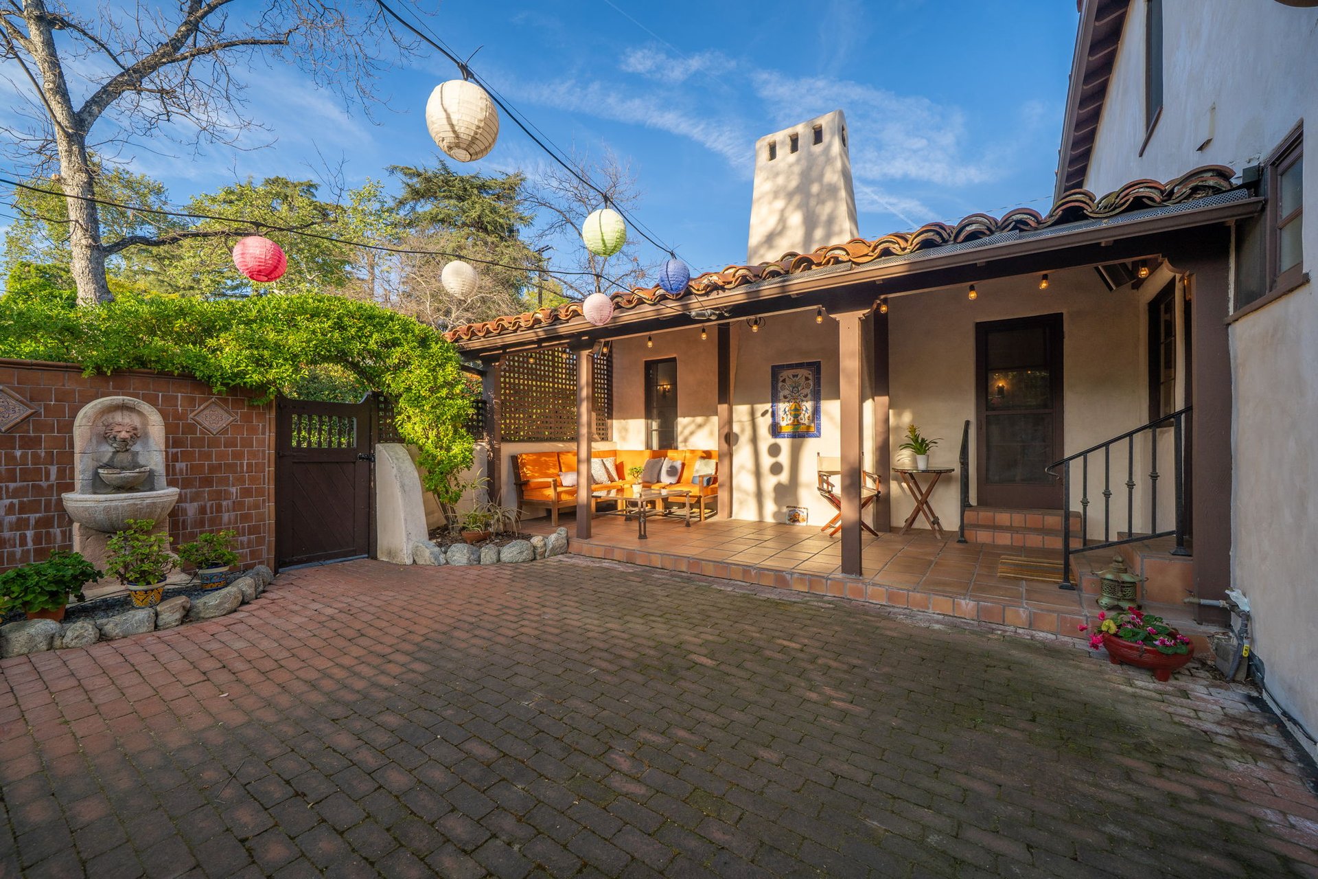 777 N Indian Hill