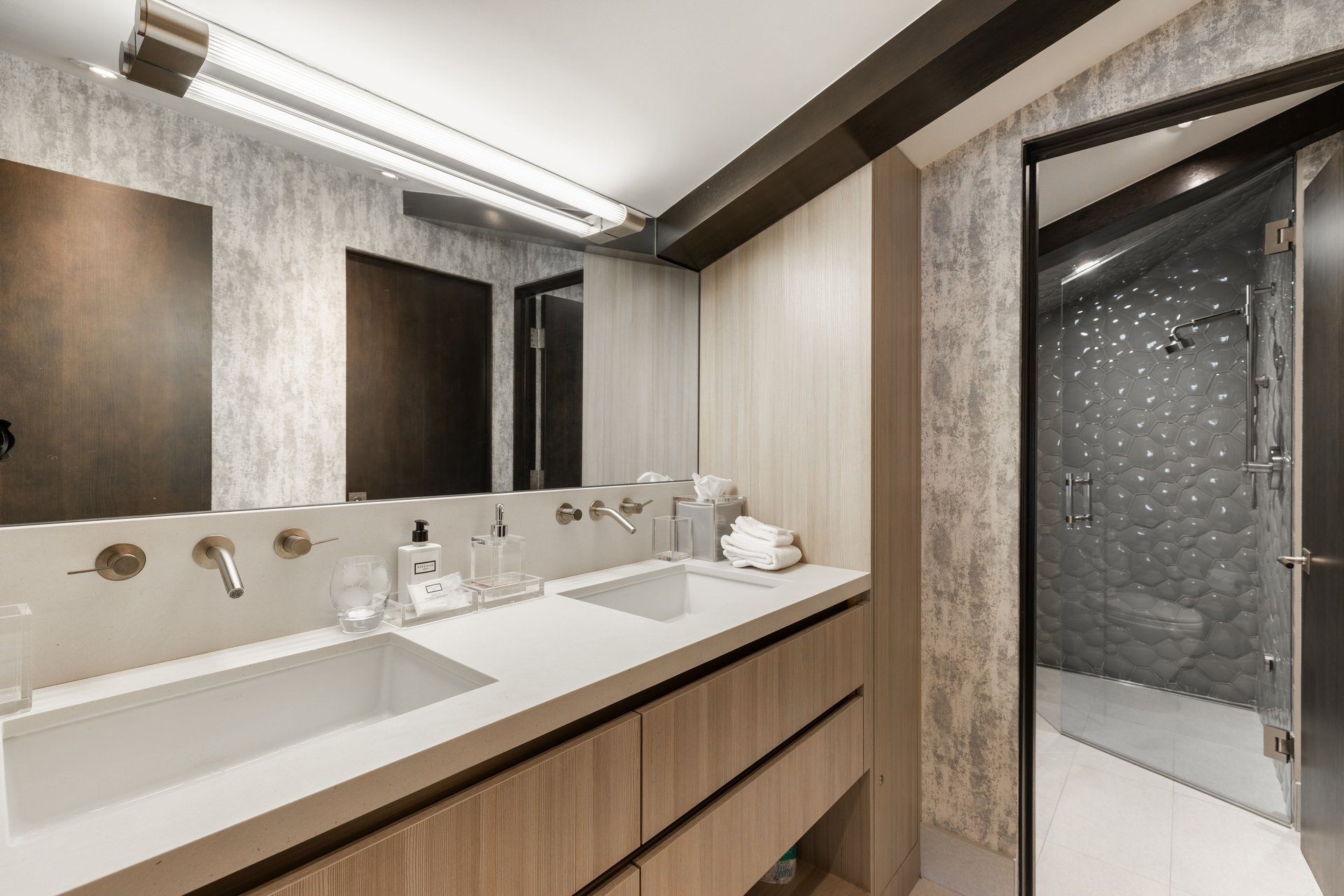 The Lodge at Vail Condominiums #357