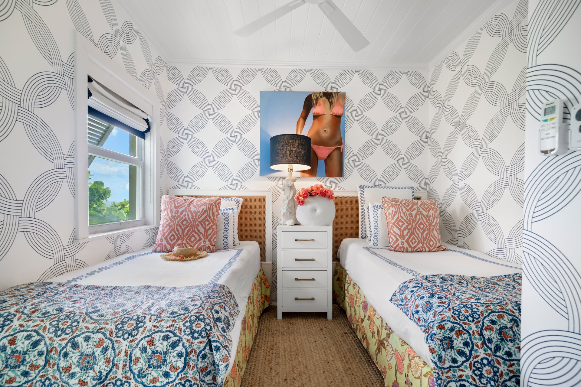 Sea Siren, An Oceanfront Retreat in Harbour Island