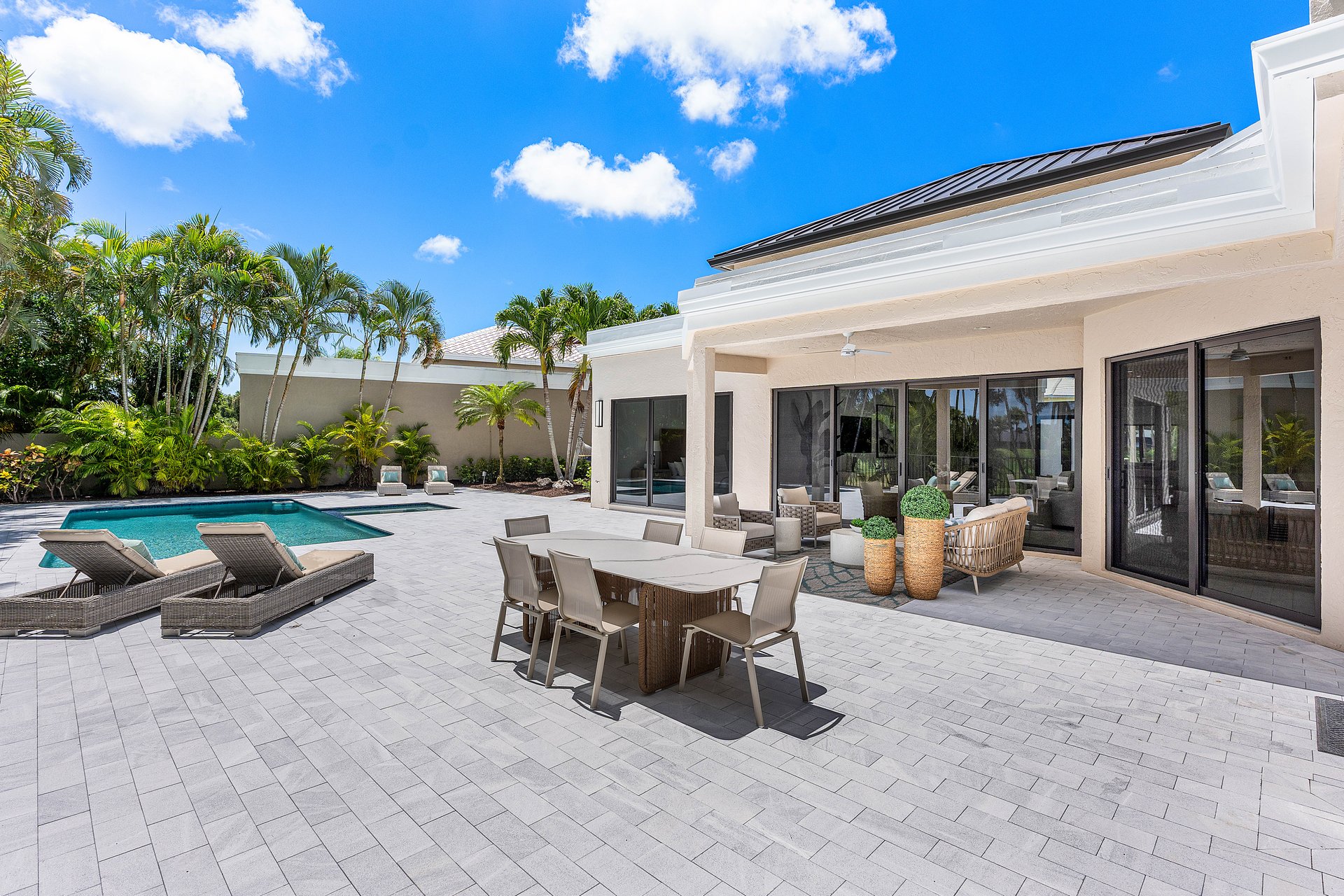 5323 Ascot Bend