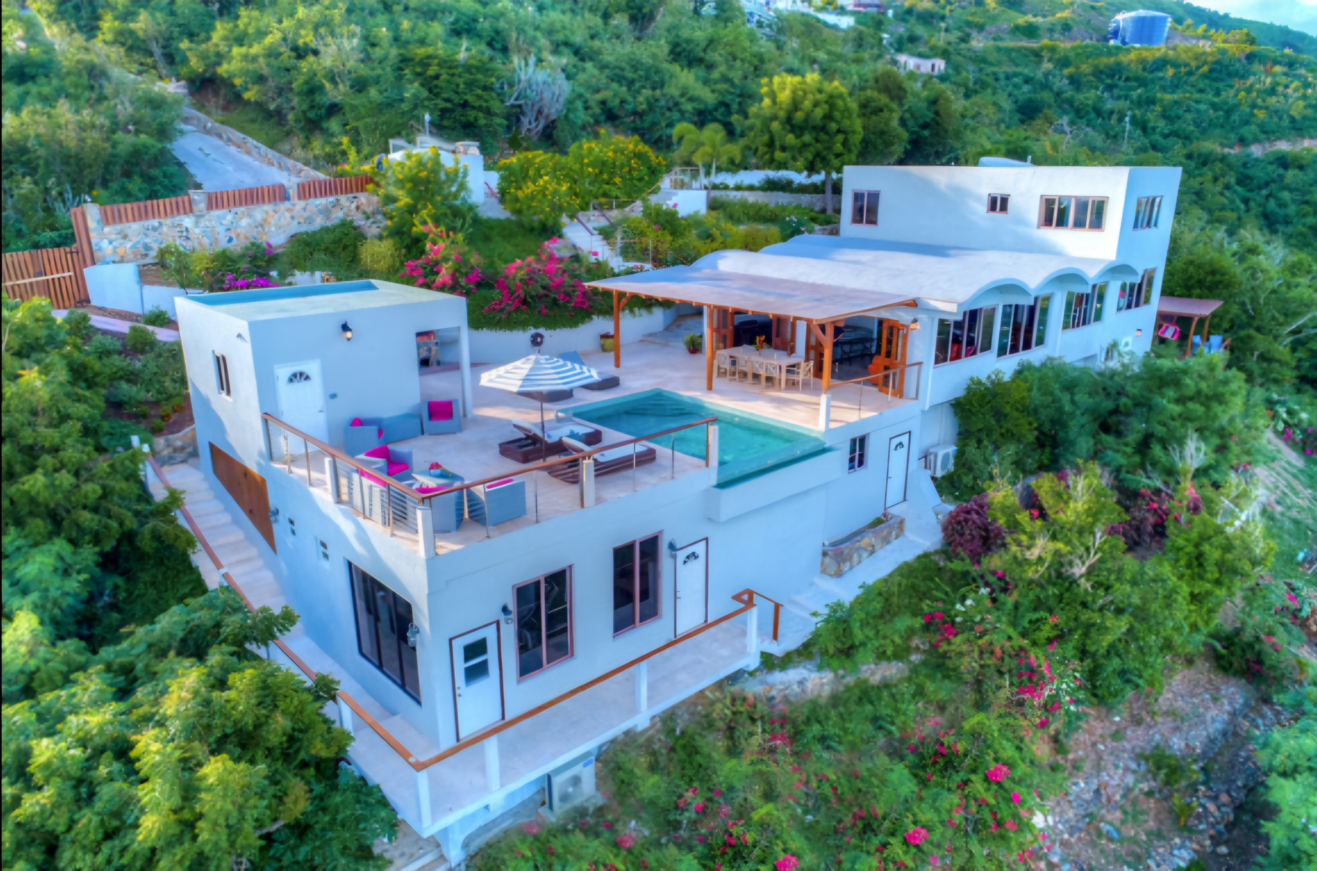 1026 Villa Alicia