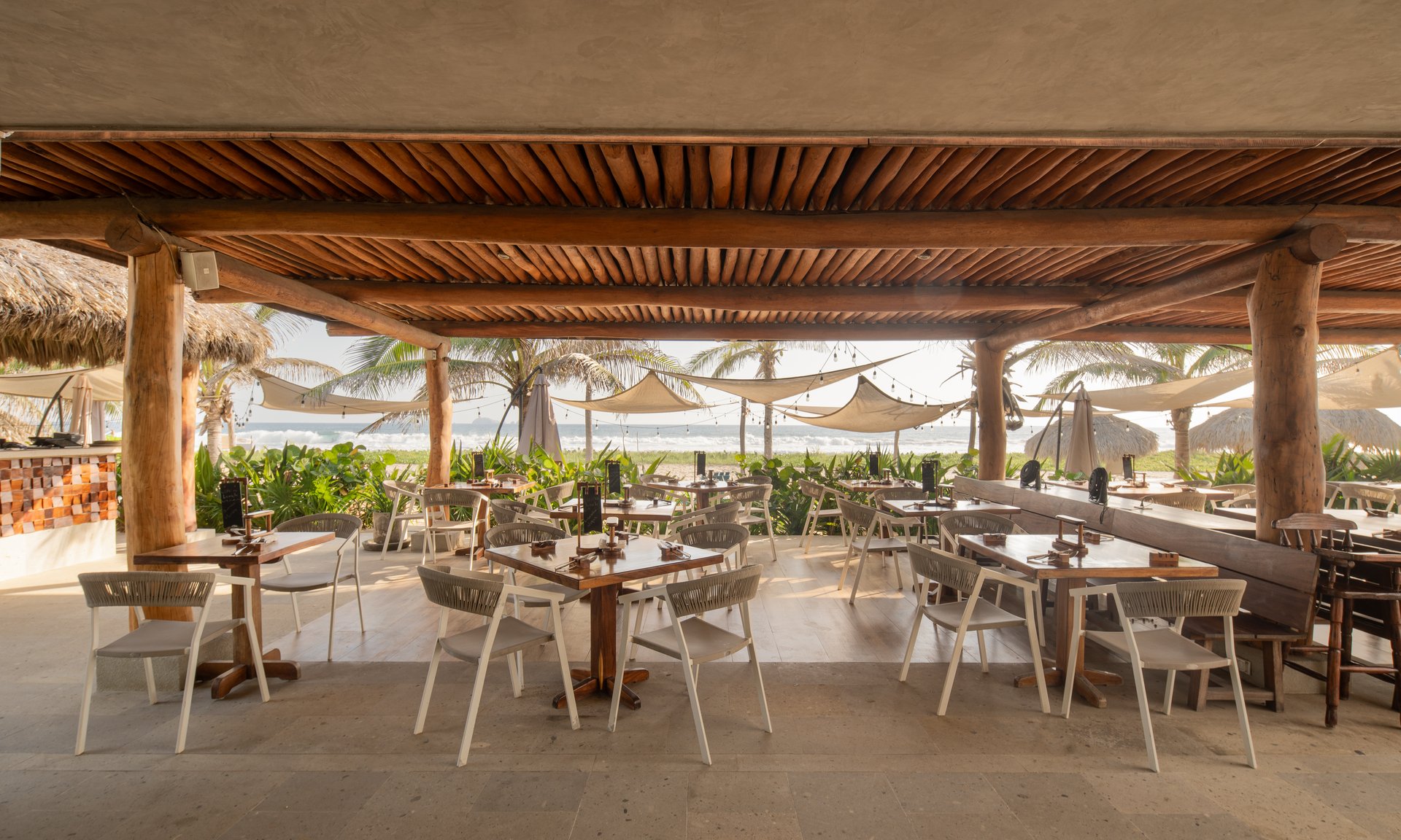 Marea Beachfront Villa I55