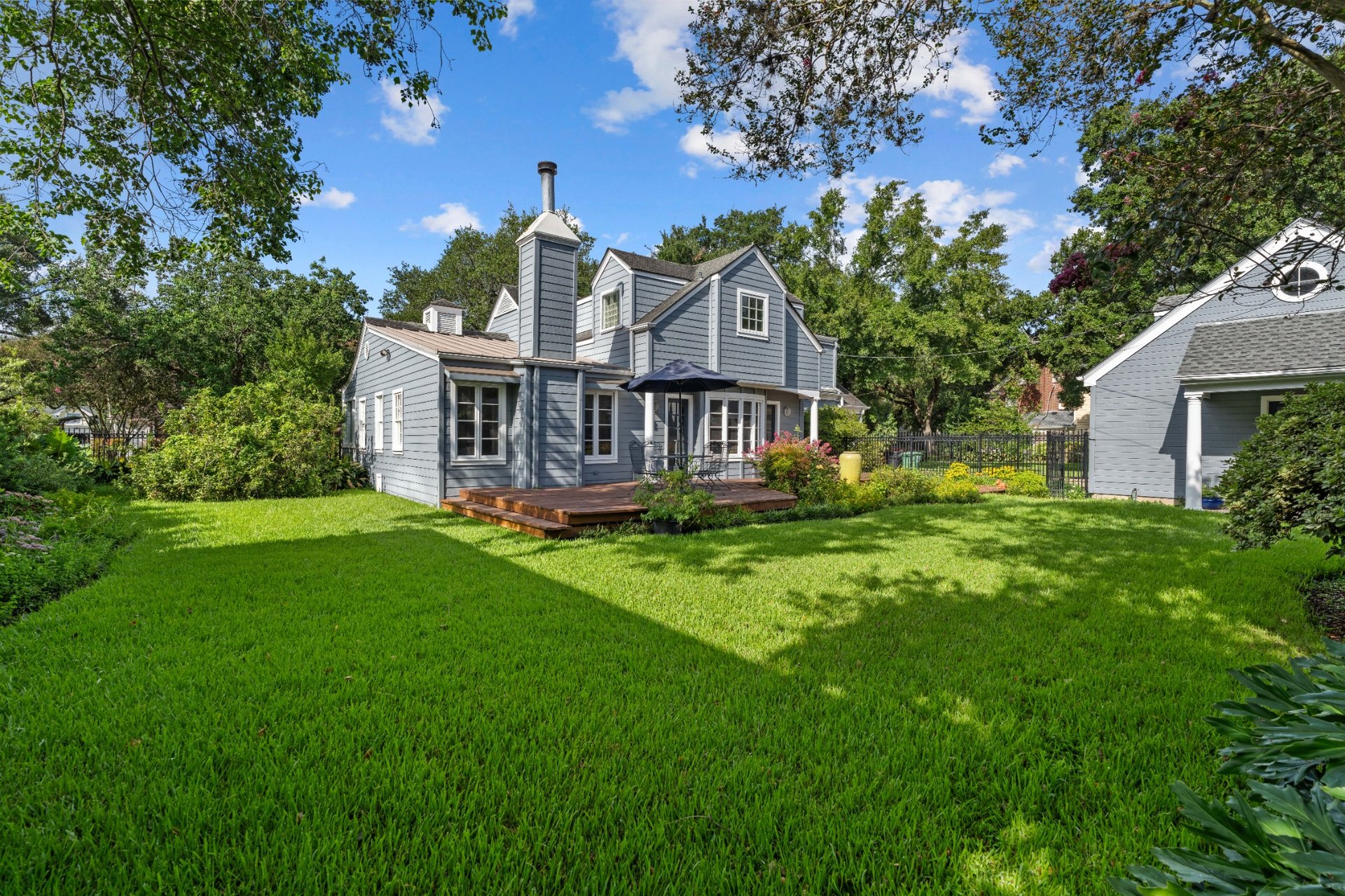 2126 Dryden