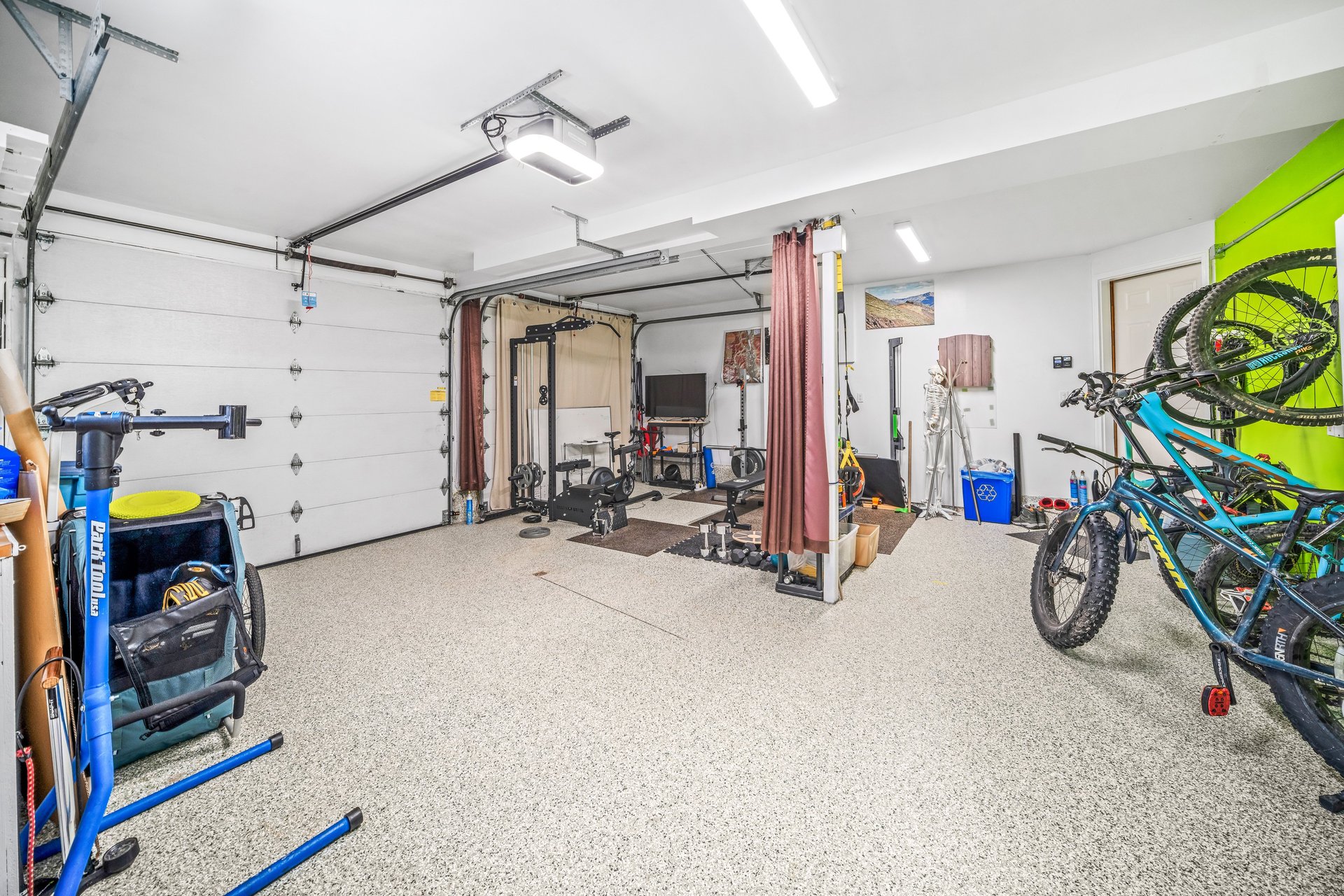 108 Lougheed Circle