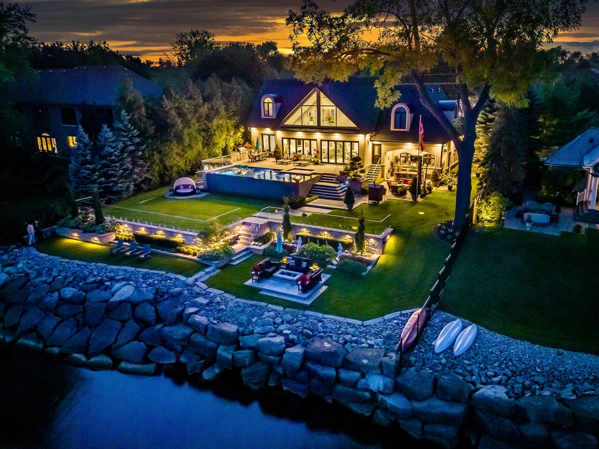 3188 LAKESHORE Road, Burlington