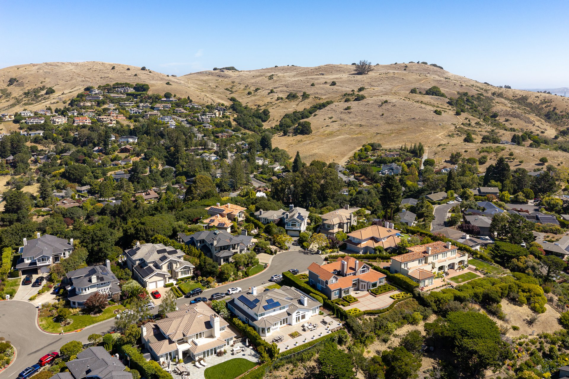 Architectural Modernism, Bay Views, and Exceptional Outdoor Living