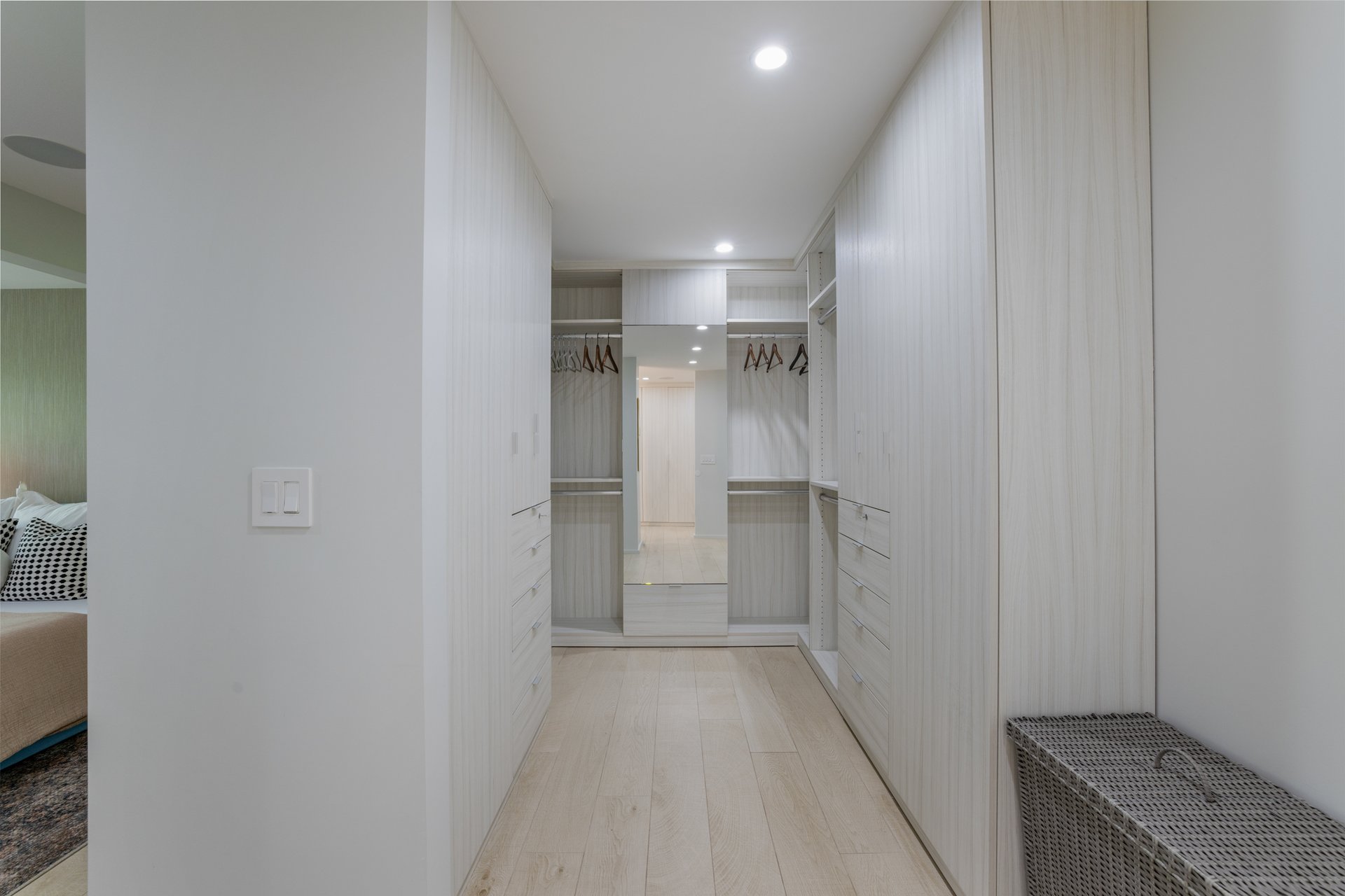 279 Mabery Rd, Santa Monica