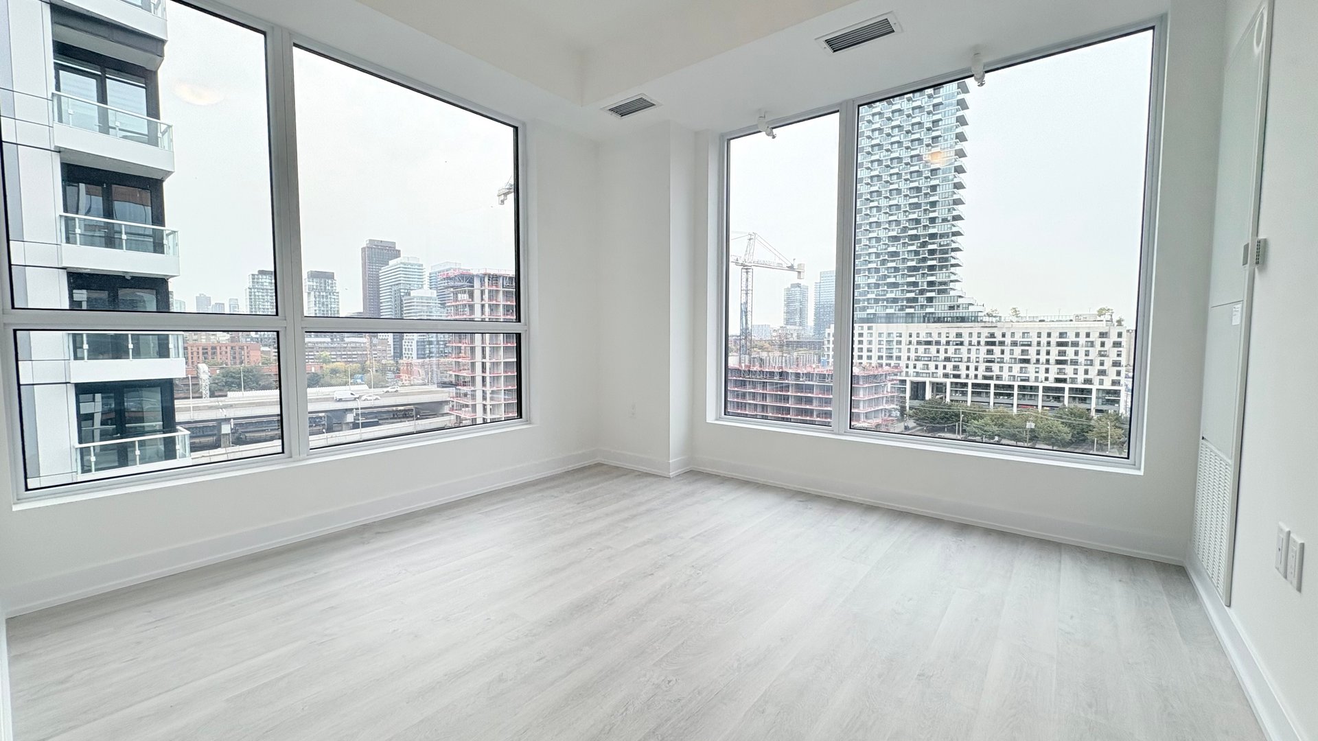 15 Richardson Street Unit: 917