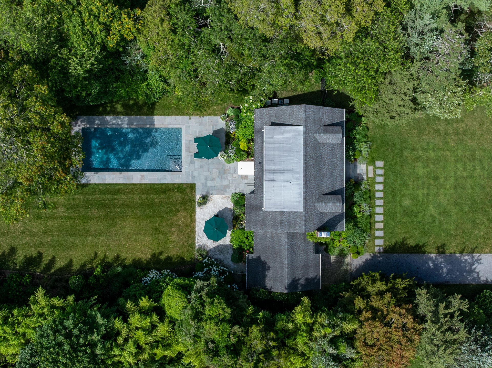 Estate-Section Sanctuary with manicured Gardens