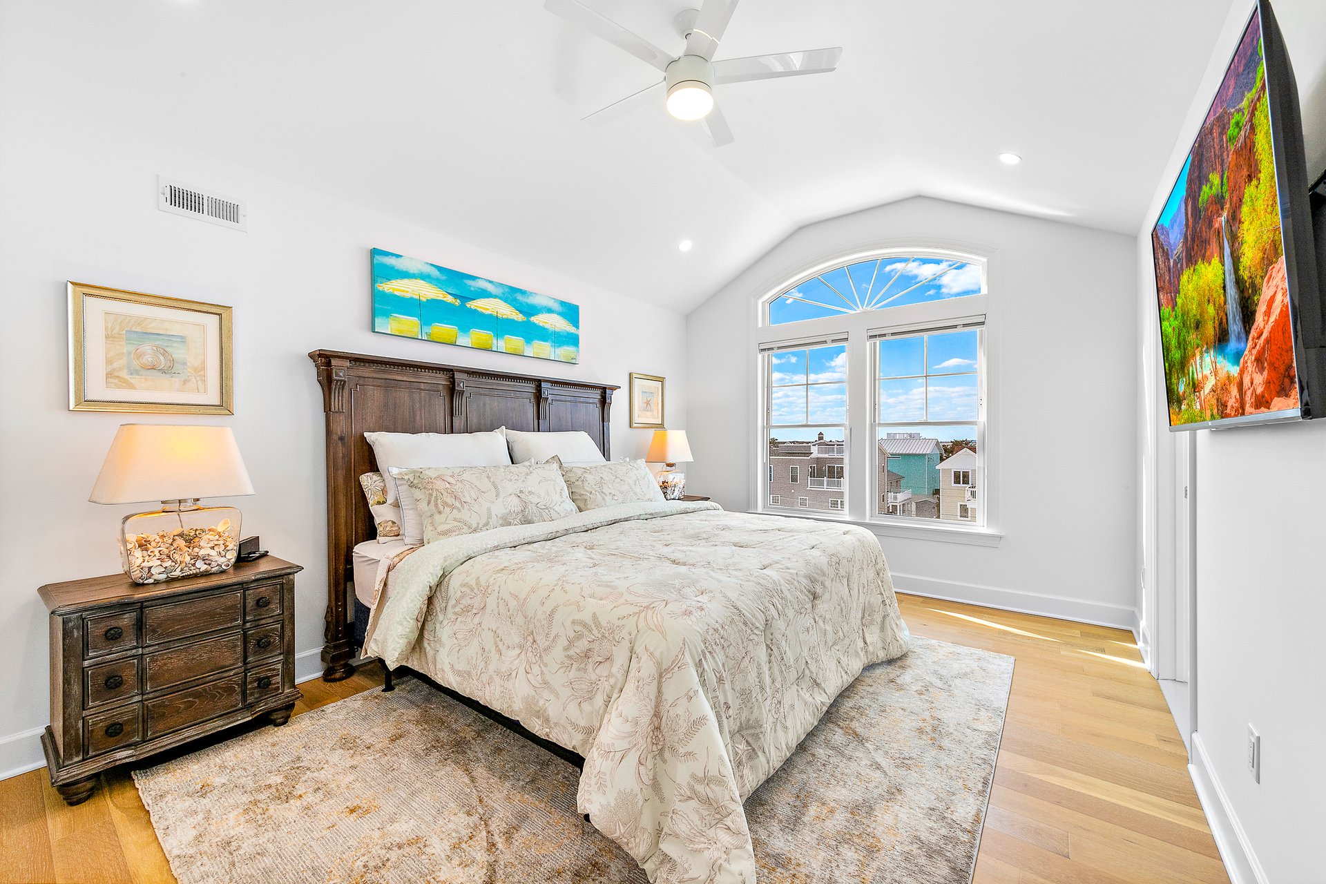 4901 S Long Beach Blvd - Pet Friendly